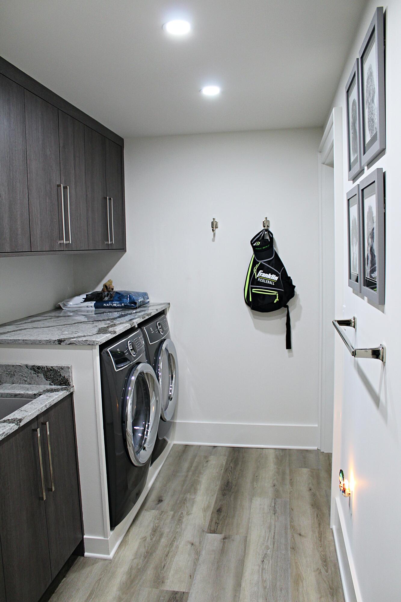 ONE WATER PLACE AT KELLY PLANTATION - Residential