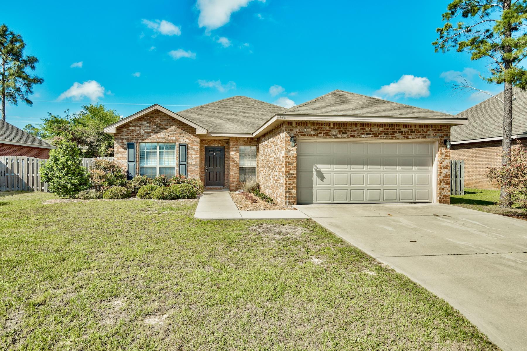 Pristine condition Alexandria Plan now available in desirable Peach Creek S/D. This home rivals new construction in the manner in which it has been meticulously cared for - immaculate rooms, freshly painted interior, new wall to wall carpeting and pristine garage all show the seller's pride of ownership. Separate dining room at the front of the house can be used as an office, exercise room or bonus space. Kitchen has cozy eating nook and breakfast bar. Lovely patio with privacy fencing surround provides a lovely oasis for outdoor living.