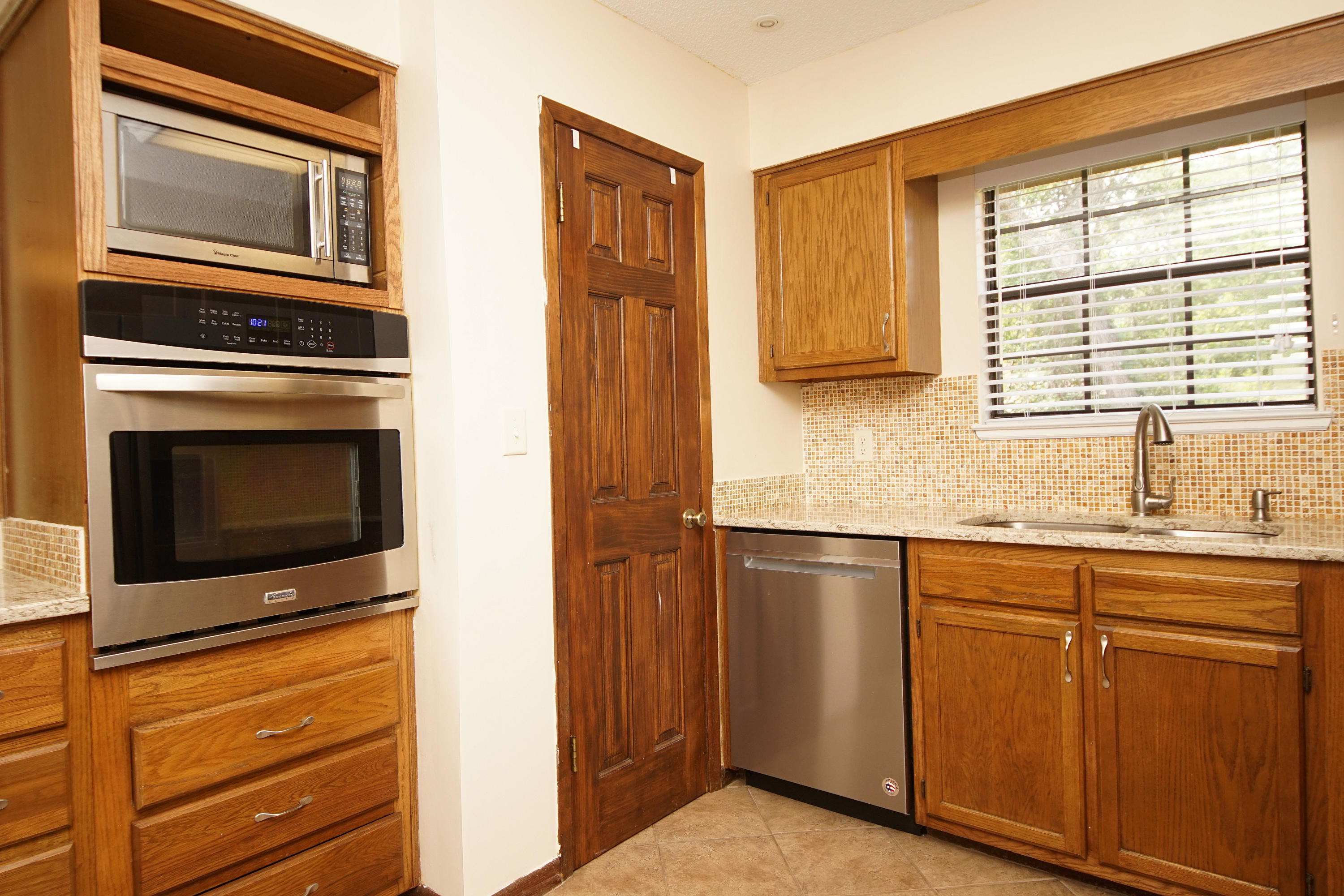 RAINTREE ESTATES #2 - Residential