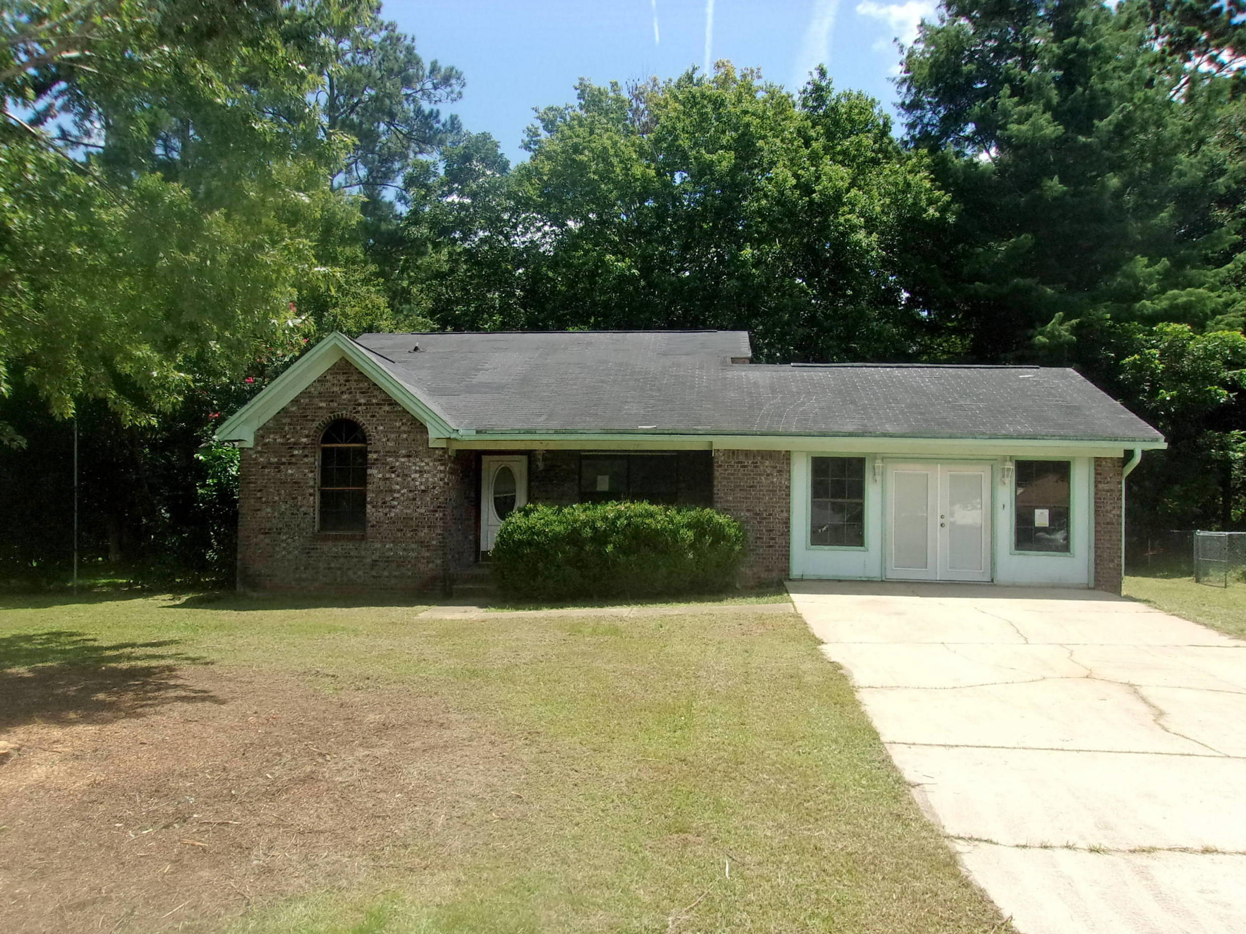 DOGWOOD ESTATES - Residential