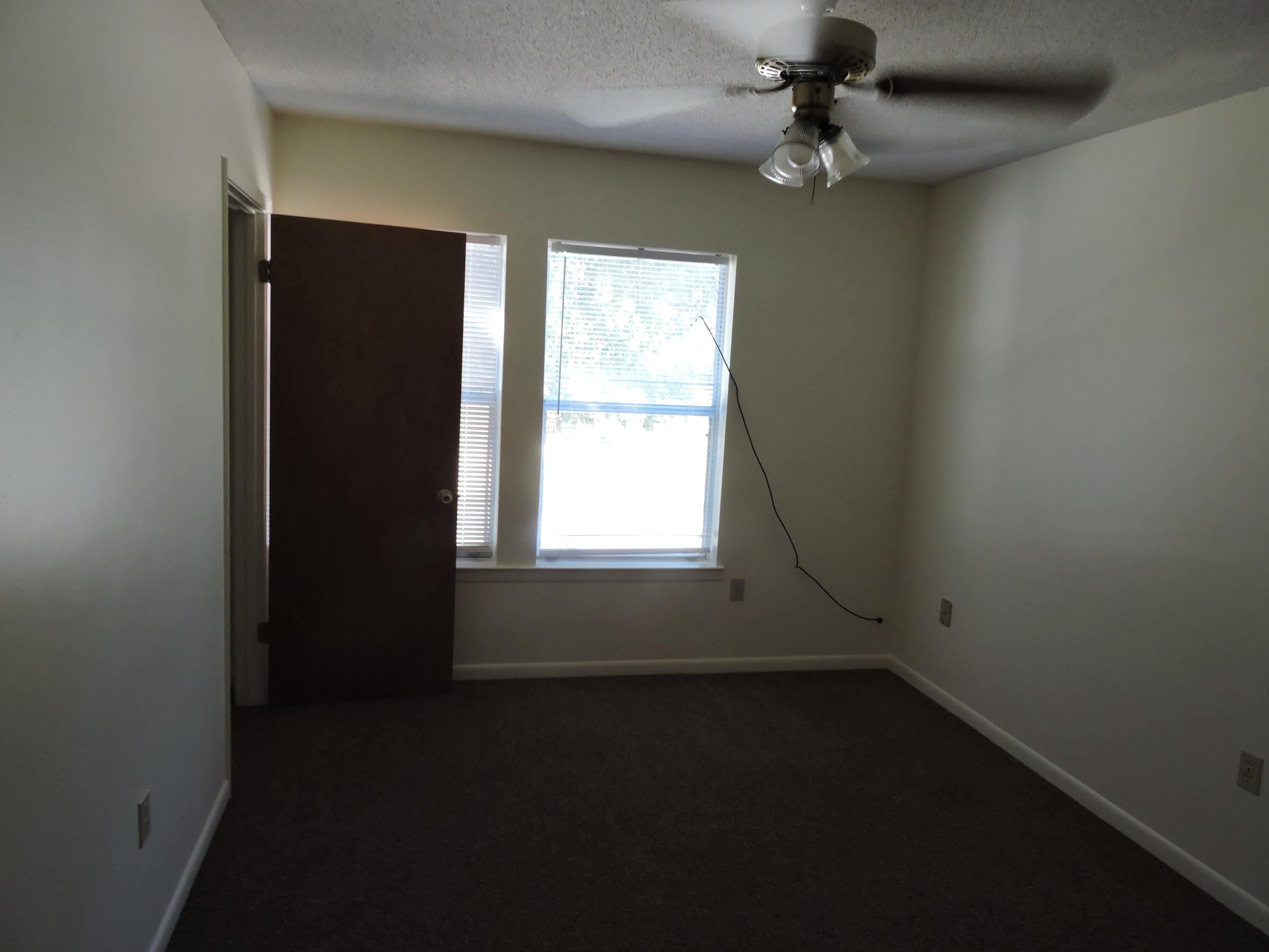 CRESTVIEW HEIGHTS 1ST ADDN - Residential Lease