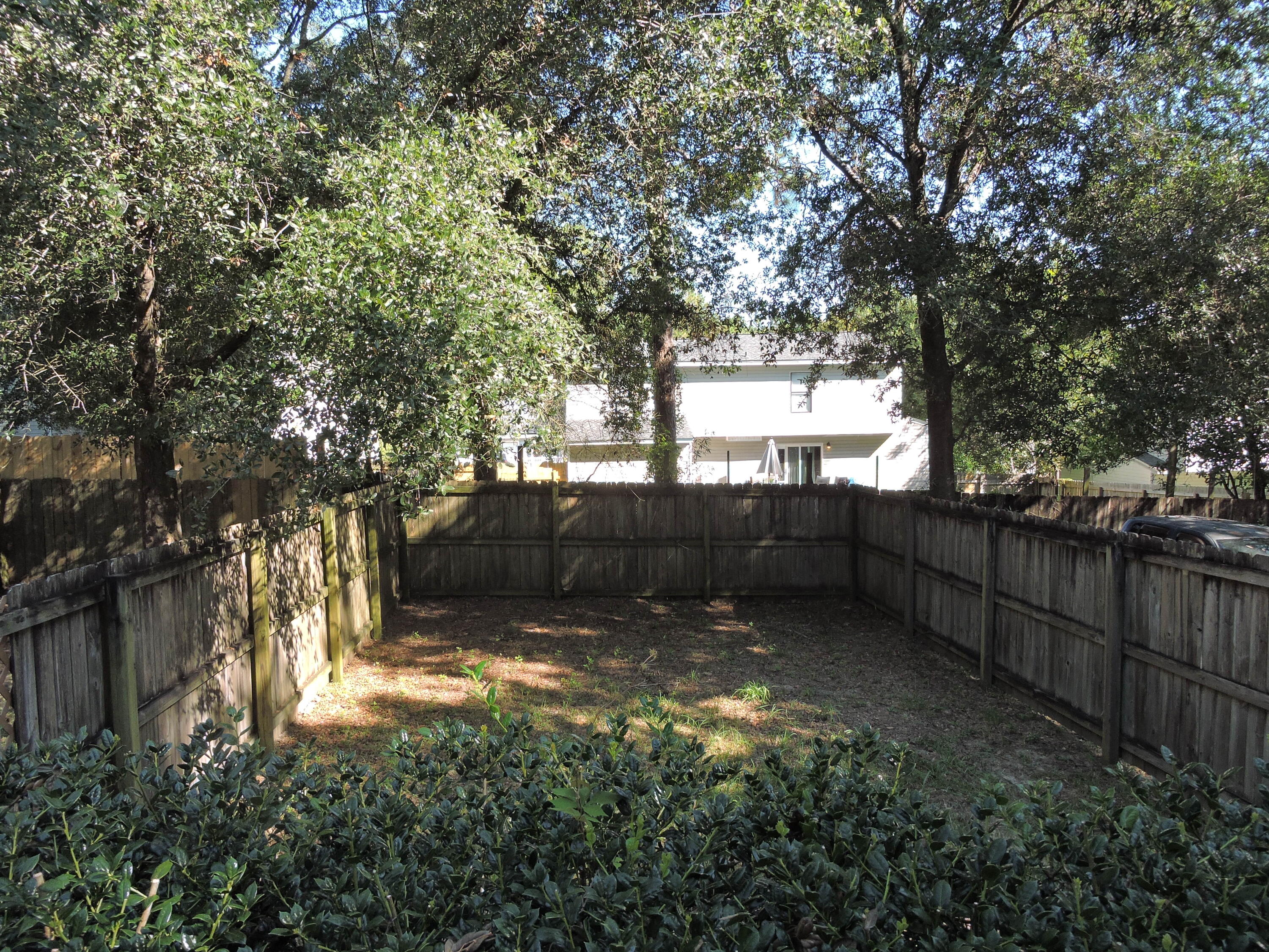 CRESTVIEW HEIGHTS 1ST ADDN - Residential Lease