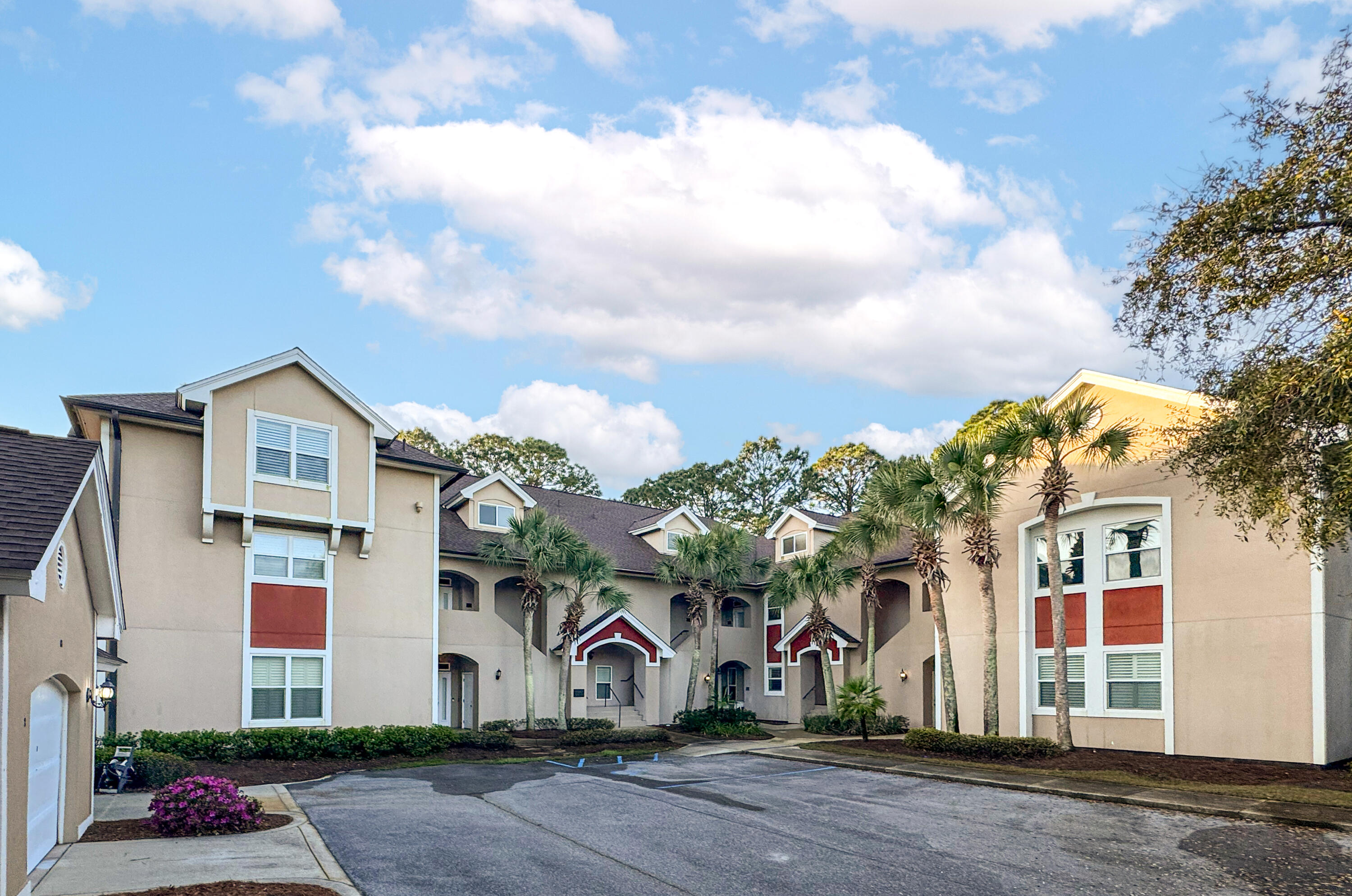 NO STAIRS!!! GREAT LOCATION AND FULLY RENOVATED HIGHLY DESIRABLE FIRST FLOOR 3 BEDROOM 3 BATH TURNBERRY CONDO at Sandestin Golf & Beach Resort. A CONDO THAT LIVES LIKE A HOUSE. 
Located on the Baytowne Golf Course and in Walking Distance to the Tennis Center, Marina, Baytowne Golf Club and The Village of Baytowne Wharf. WOW! This Open Floor Plan Condo has been RENOVATED with New Hardwood like Floors. Beamed Ceilings, New Interior Paint, Taj Mahal Quartz Coutertops, New Kitchen Cabinets & Bar Area, Stainless Steel Appliances, New Lighting, New Master Bath and New Furniture. Great Screened in Patio Porch off the Kitchen Perfect for watching the Golfers.  End Unit so lots of Light. Move In Ready! Close by Garage #3 that can also be Purchased Separately.
