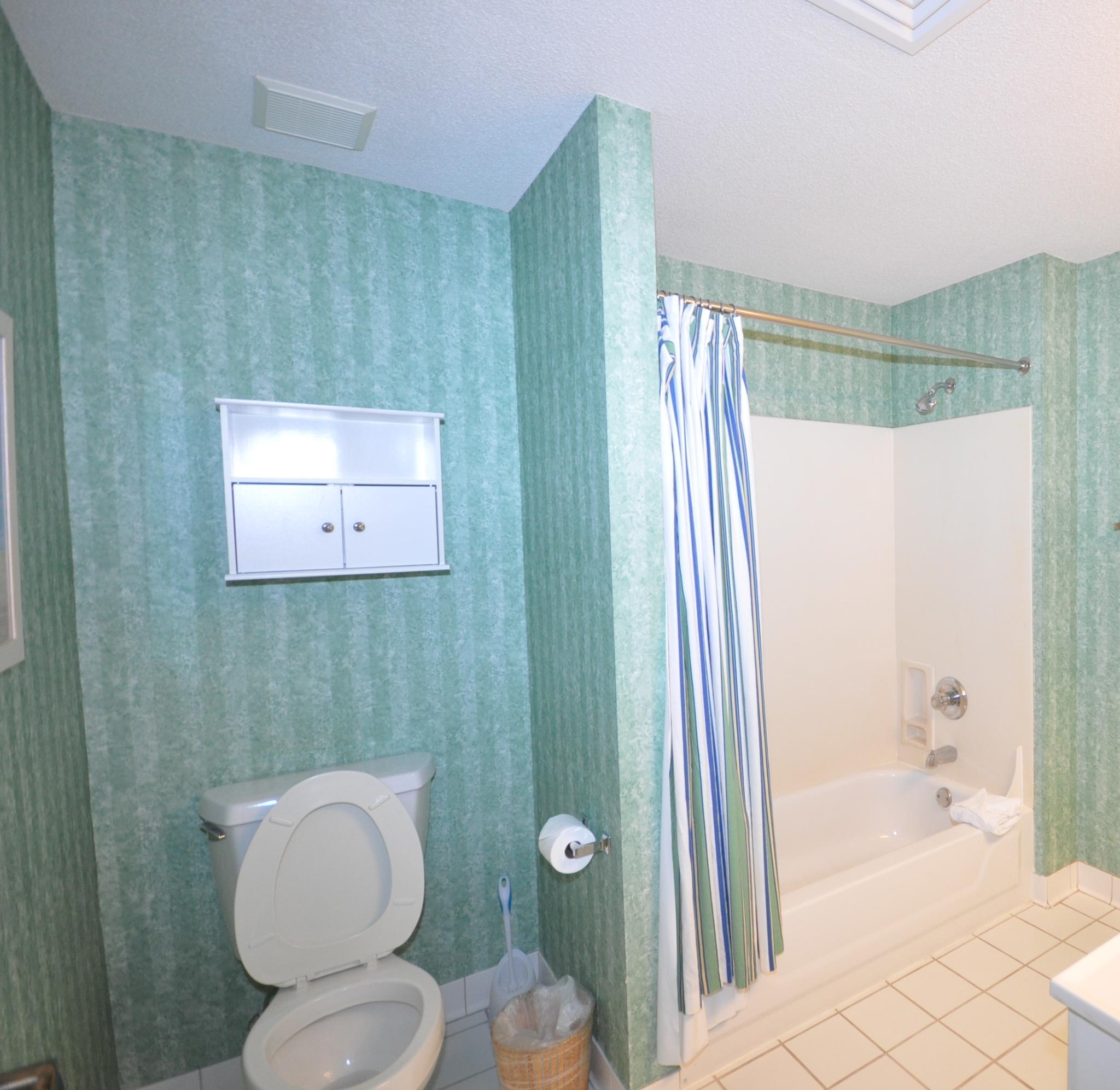 SUMMIT AT TOPS'L (THE) - Residential Lease