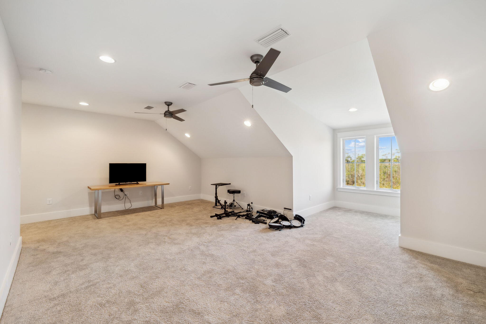 KELLY PLANTATION S/D - Residential Lease