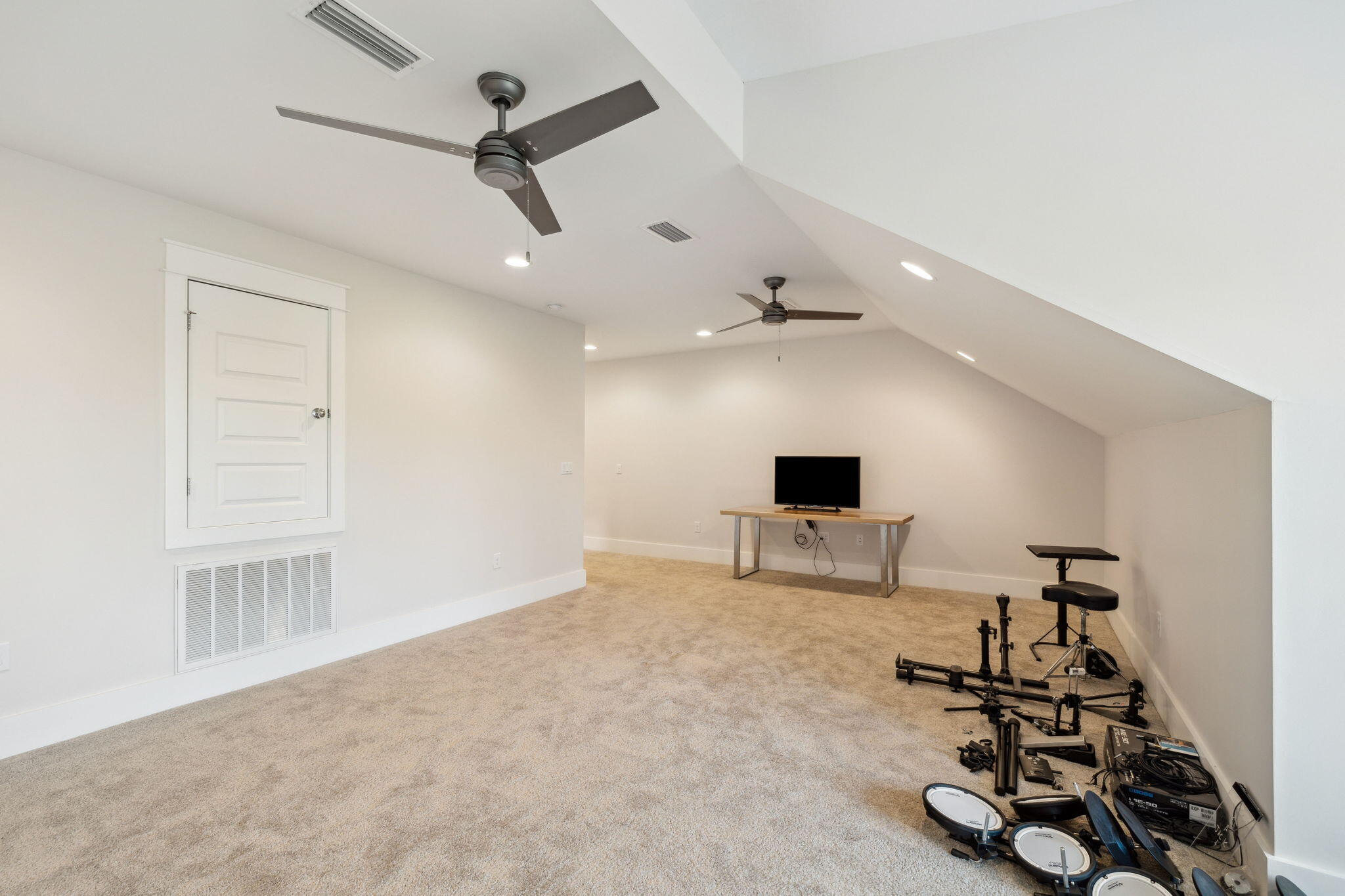 KELLY PLANTATION S/D - Residential Lease