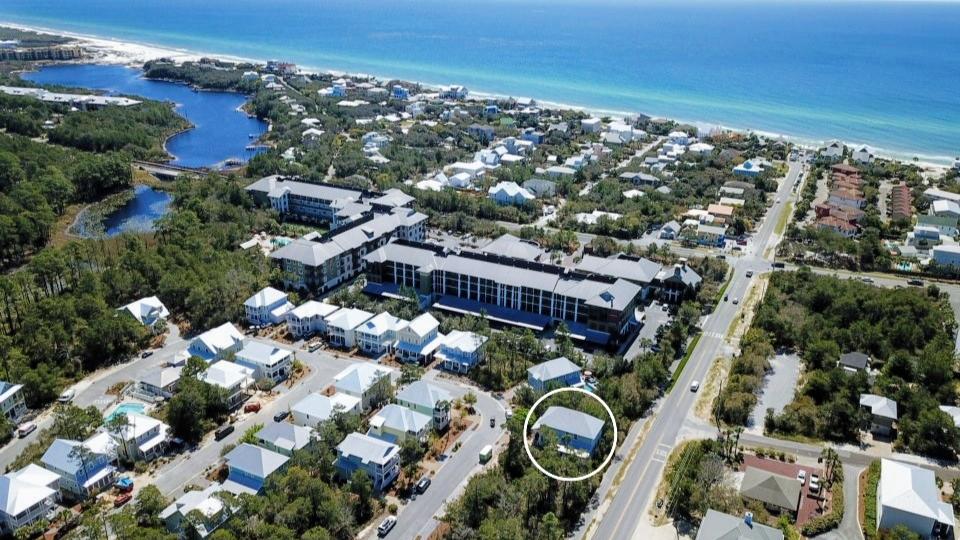 LAKESIDE AT BLUE MOUNTAIN BEACH - Residential