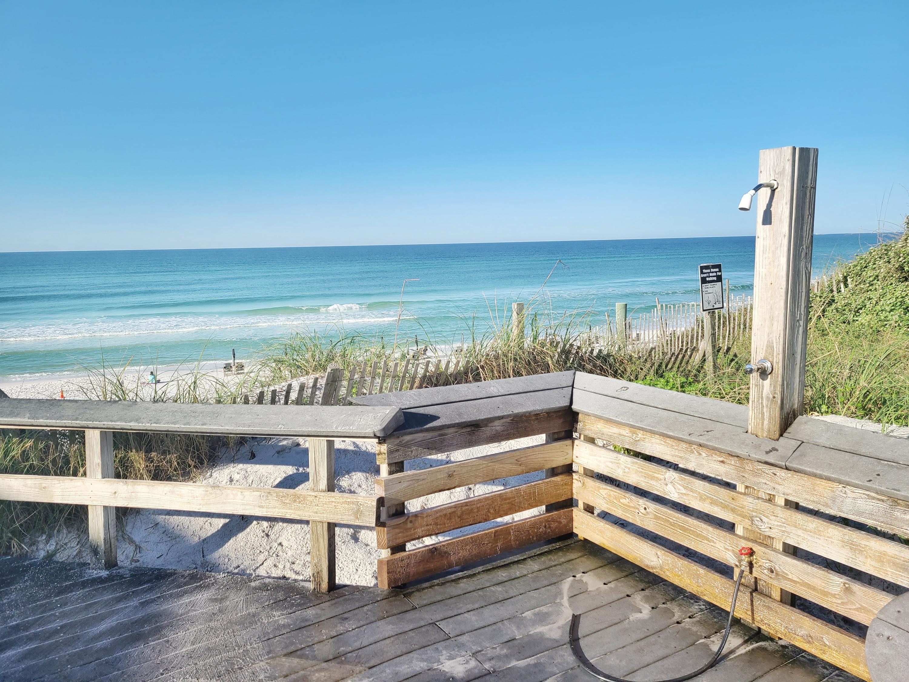 LAKESIDE AT BLUE MOUNTAIN BEACH - Residential