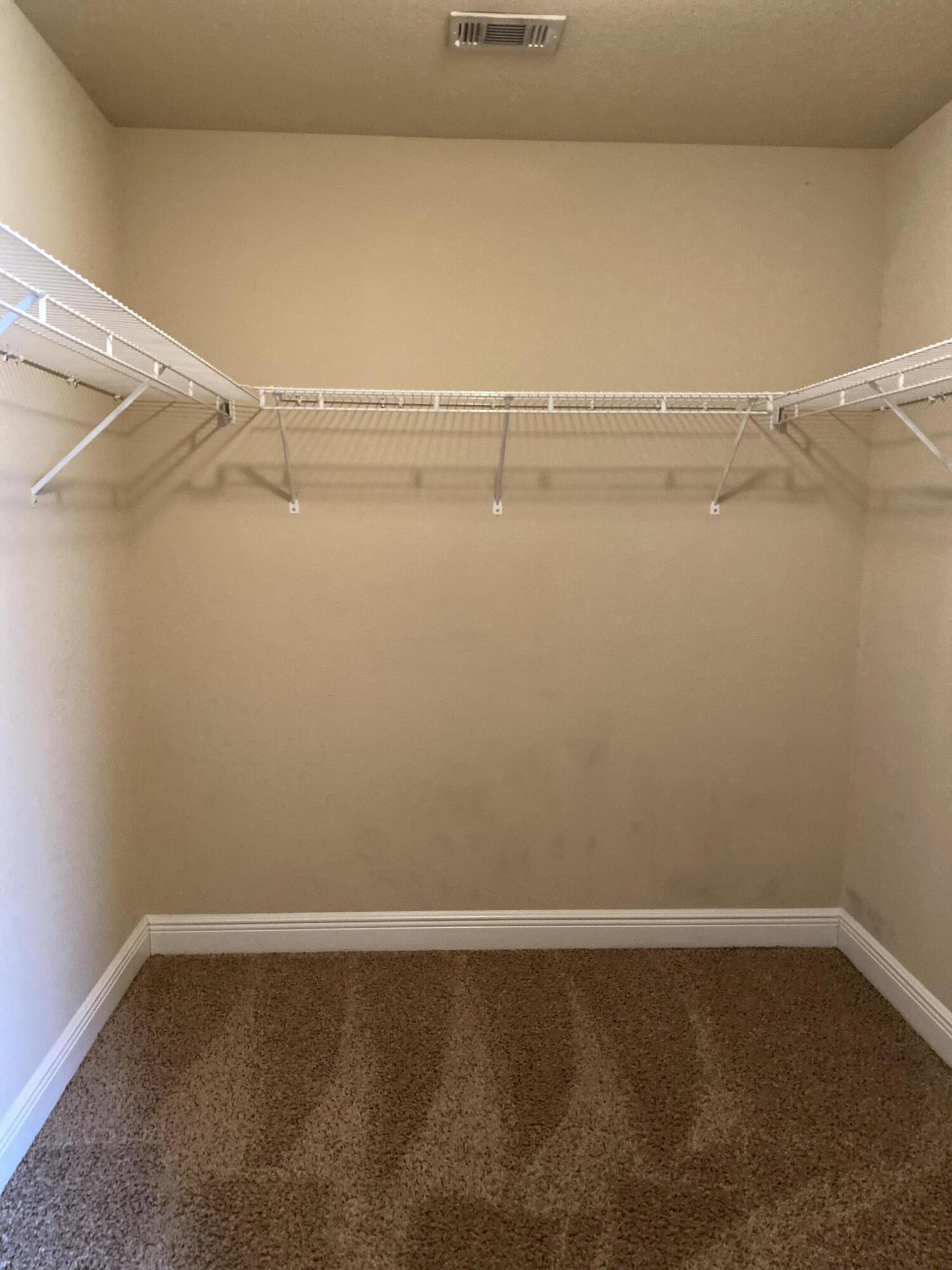 FOX VALLEY - Residential Lease
