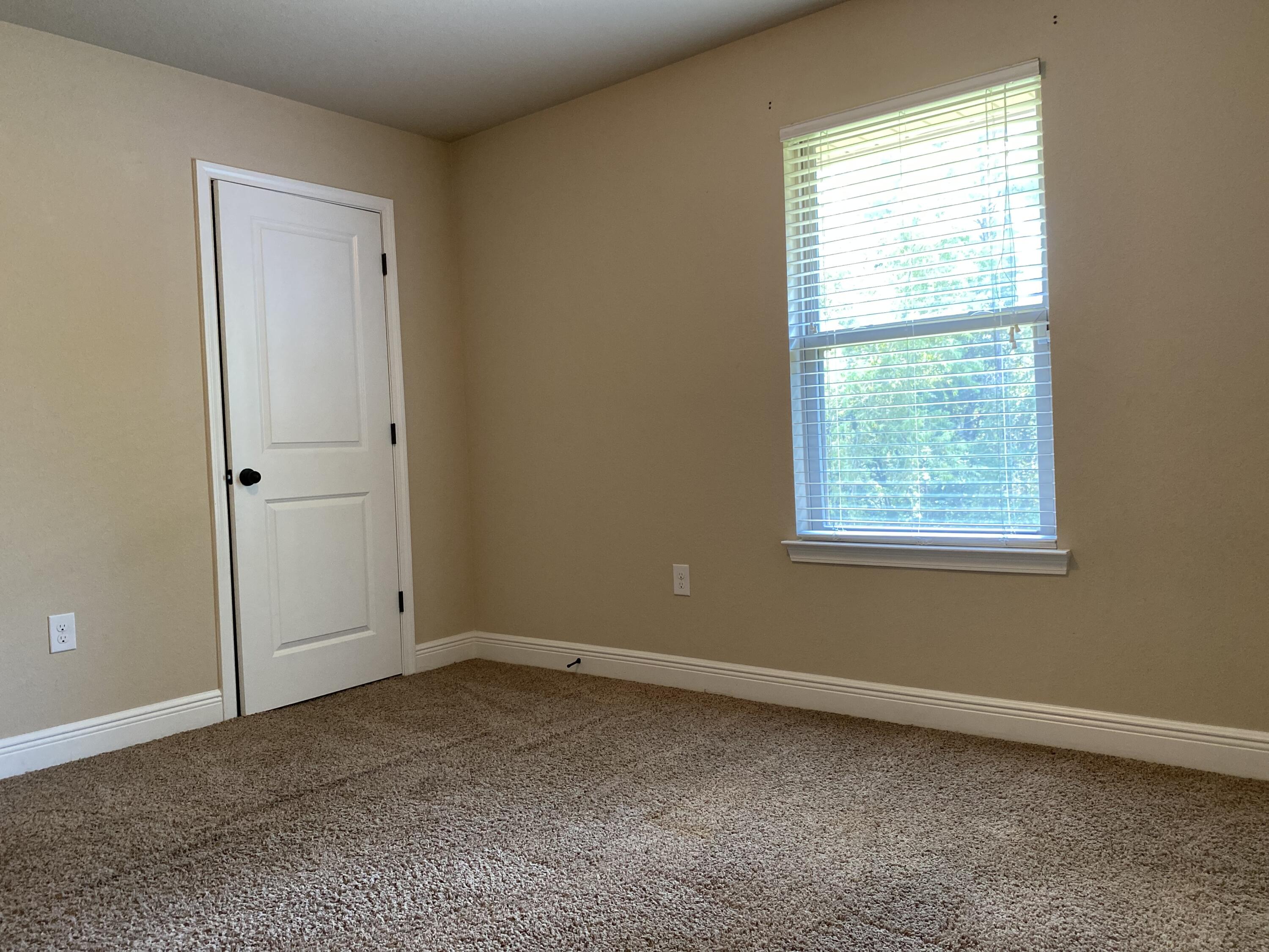 FOX VALLEY - Residential Lease