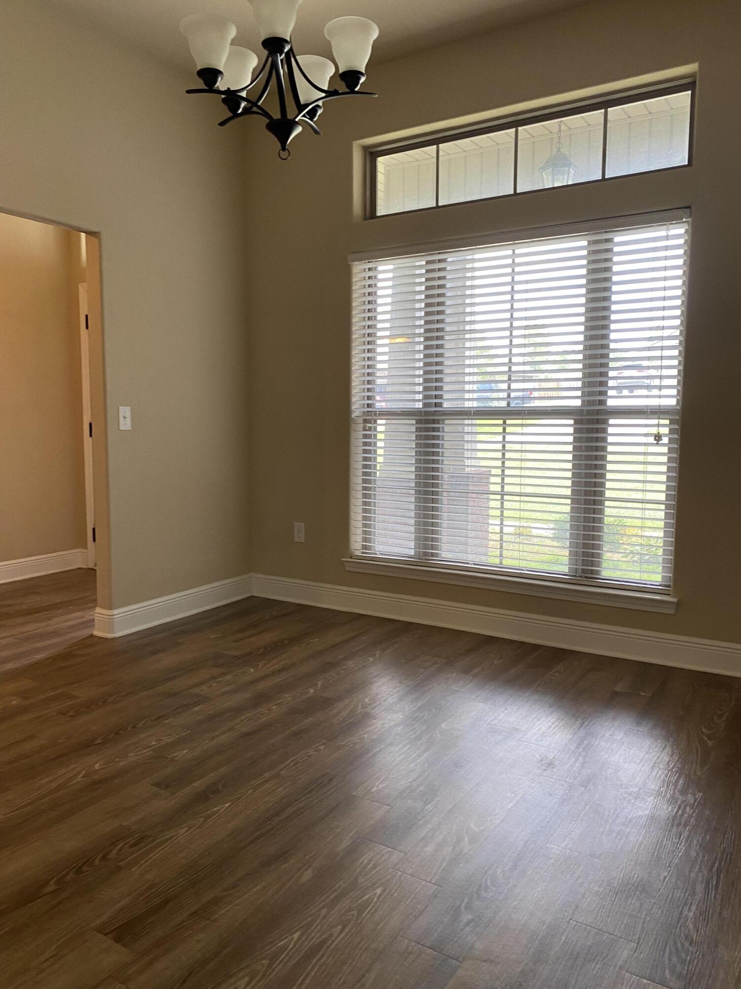 FOX VALLEY - Residential Lease