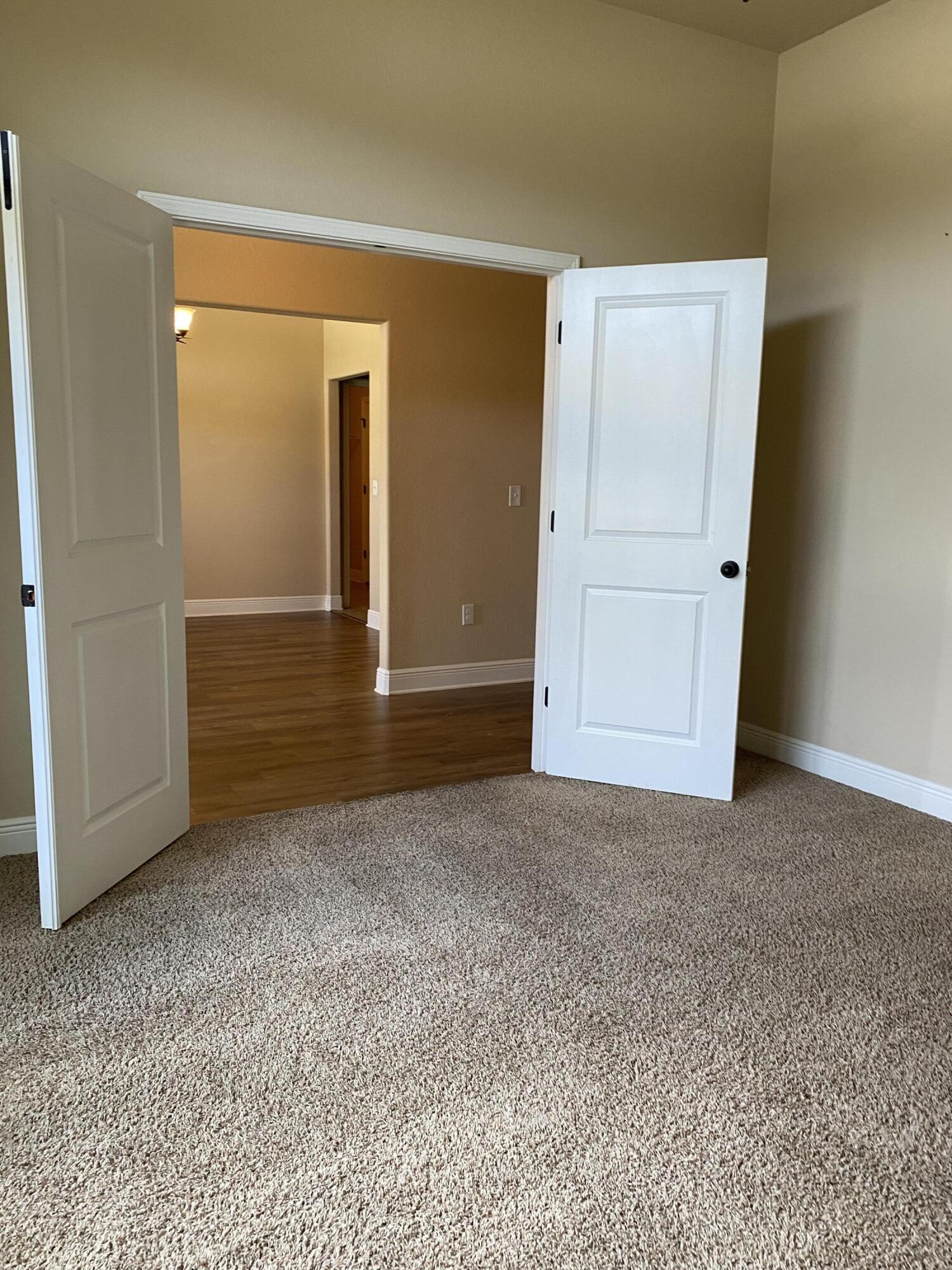 FOX VALLEY - Residential Lease