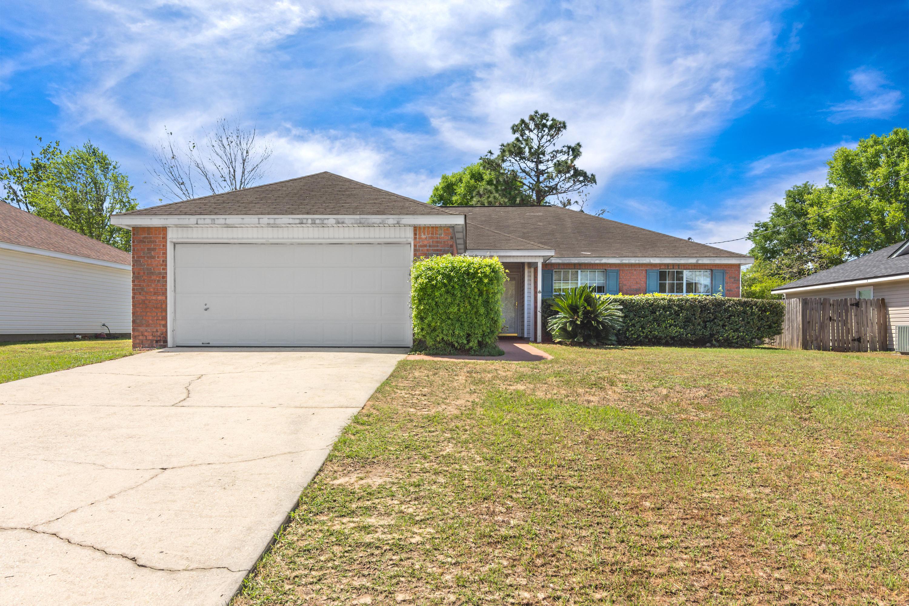 Location, Location & LOCATION.
South of I-10. Coming from Ft Walton Beach on Hwy 85, you would exit at the first traffic light in Crestview: Live Oak Church Rd. Only 8.5 miles to Duke Field and 19.6 miles to Eglin's clinics. Close to shopping and restaurants. This 4 bedroom home offers an approx 63' x 69' fenced back yard. Indoor laundry. Owner will consider small pets. Email me for an application. Sec 8 housing is not accepted. All measurements should be verified.