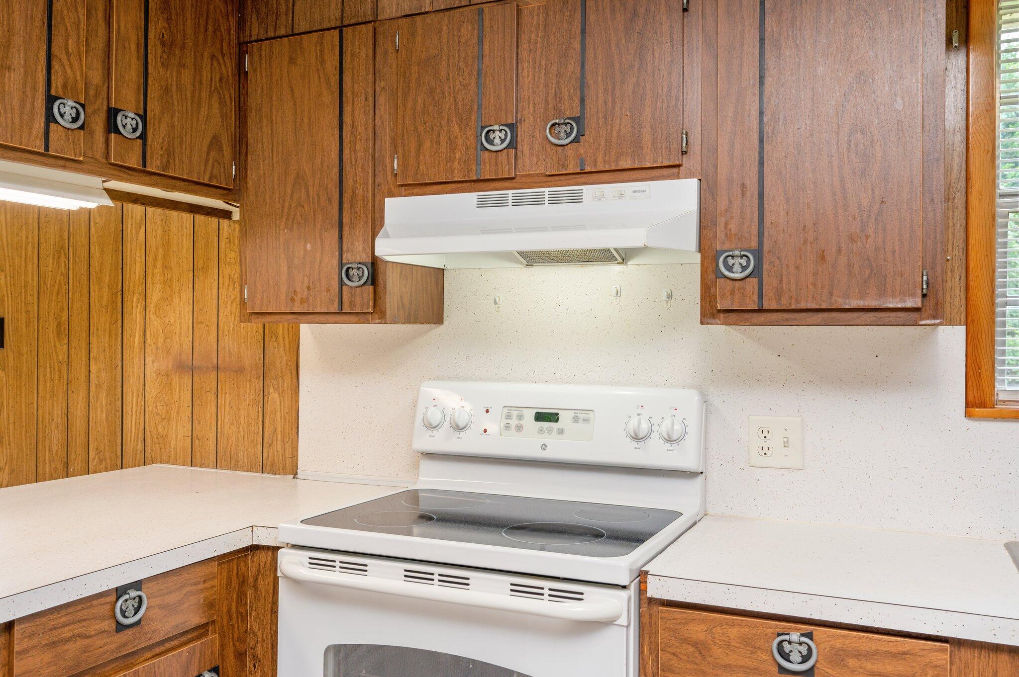 METES & BOUNDS - Residential Lease