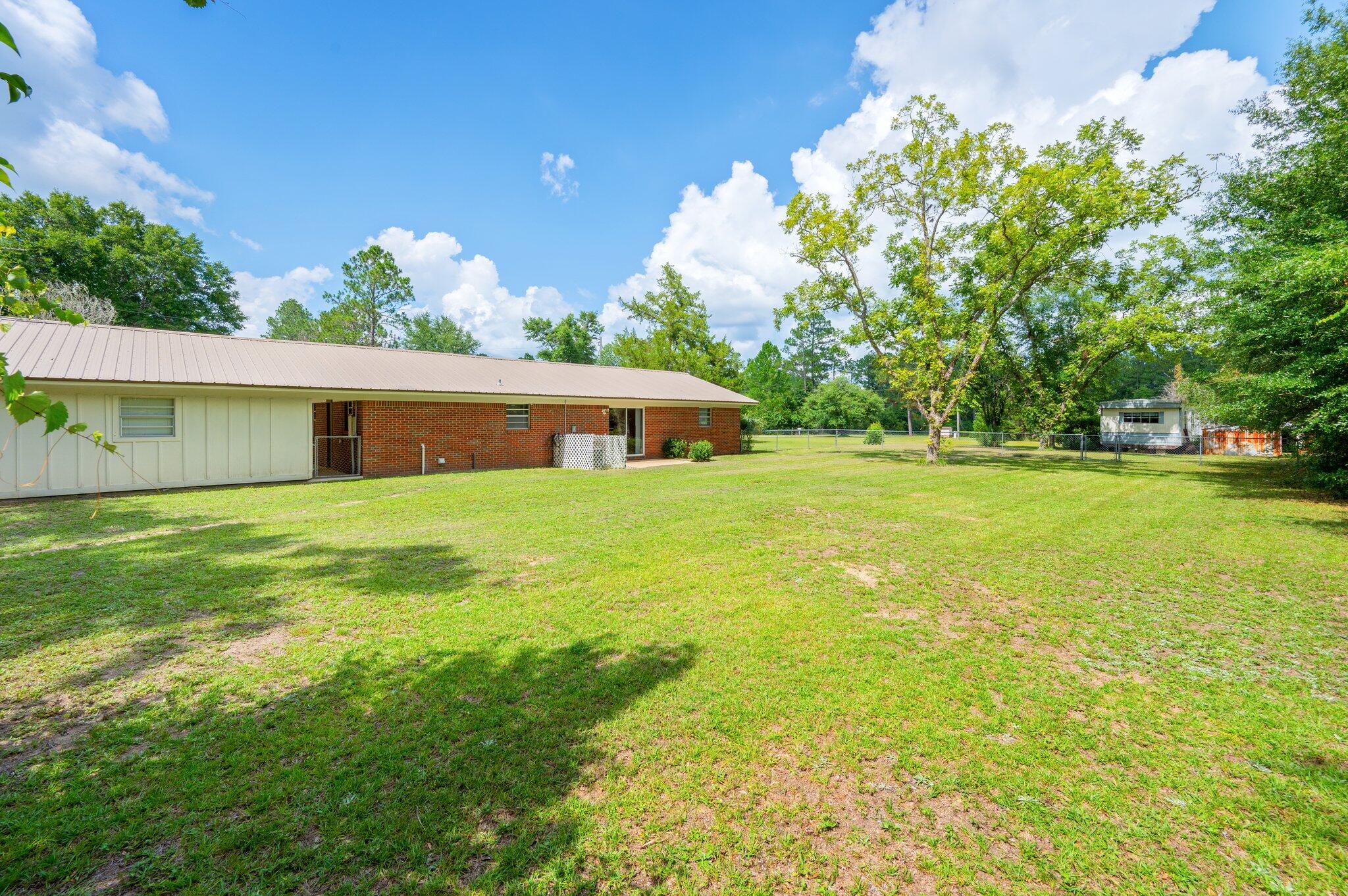 METES & BOUNDS - Residential Lease