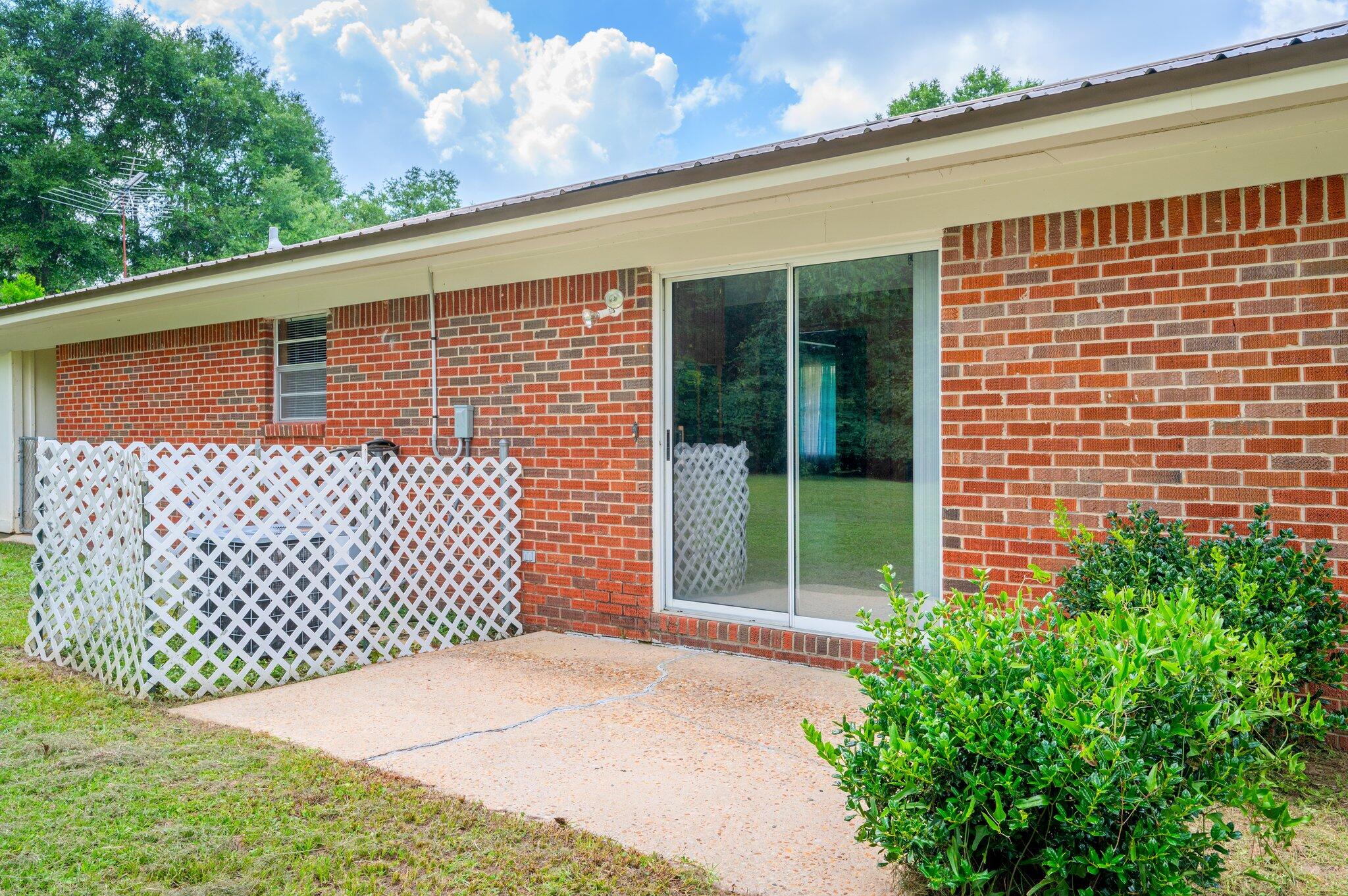 METES & BOUNDS - Residential Lease