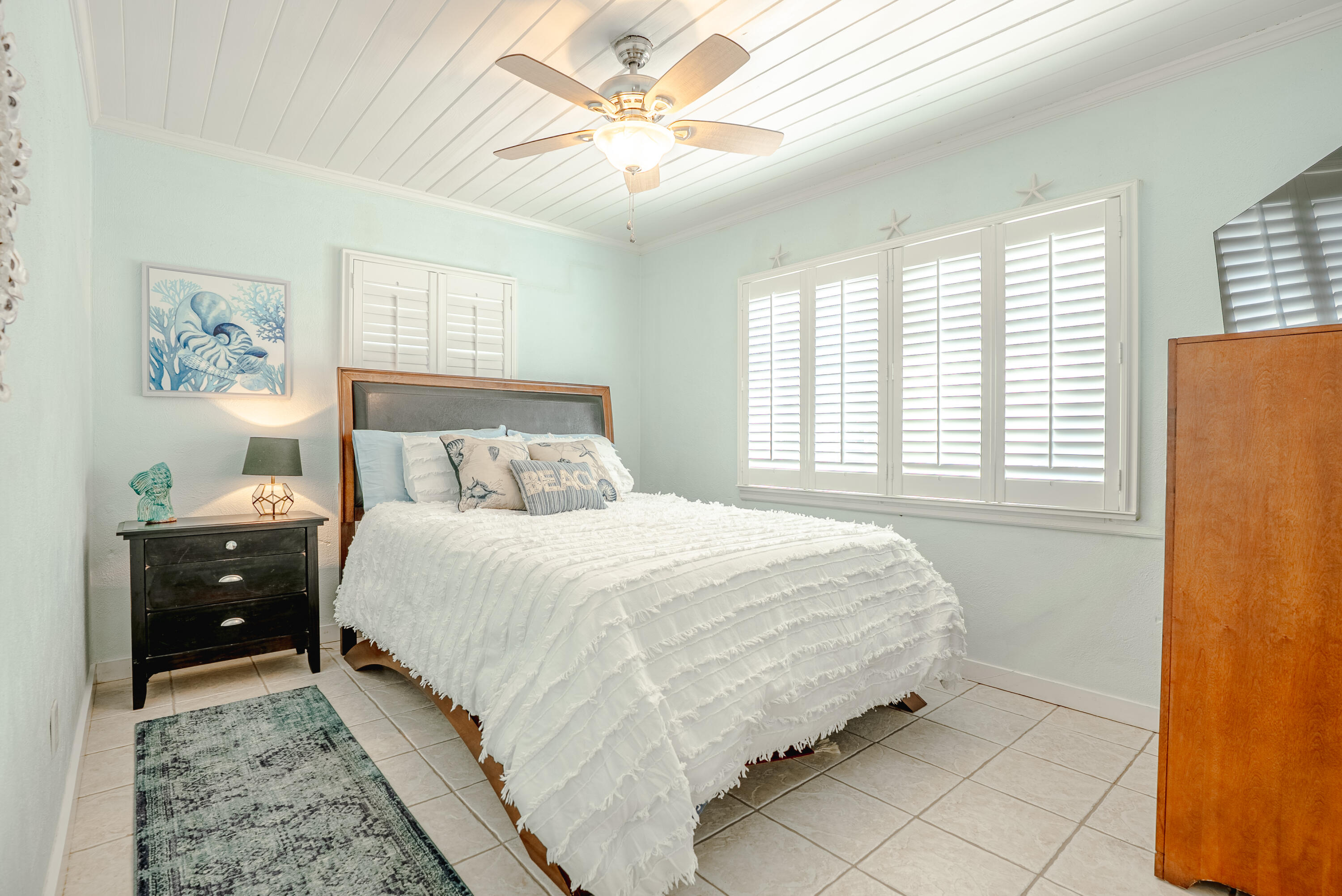 LAGUNA BEACH - Residential