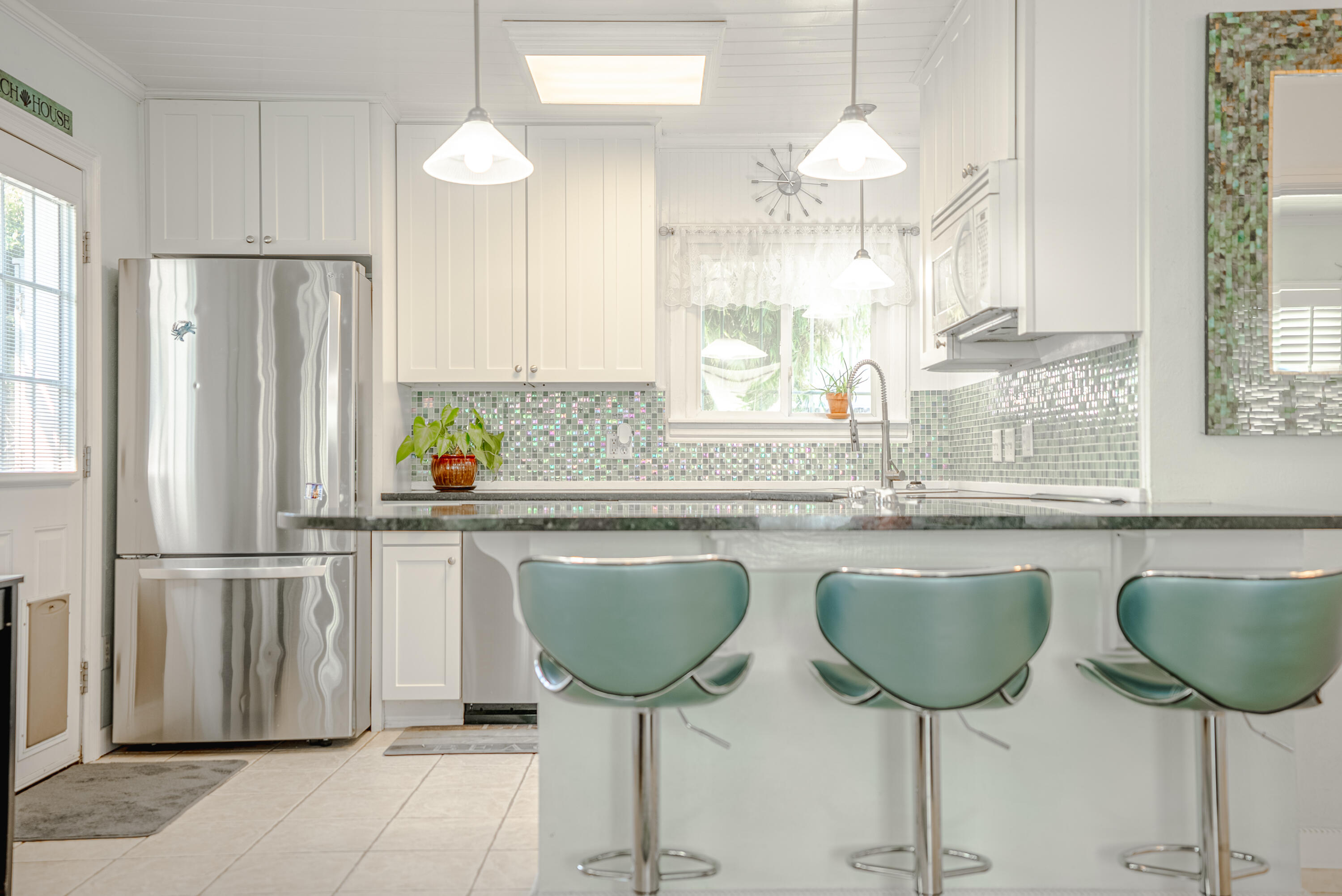 LAGUNA BEACH - Residential