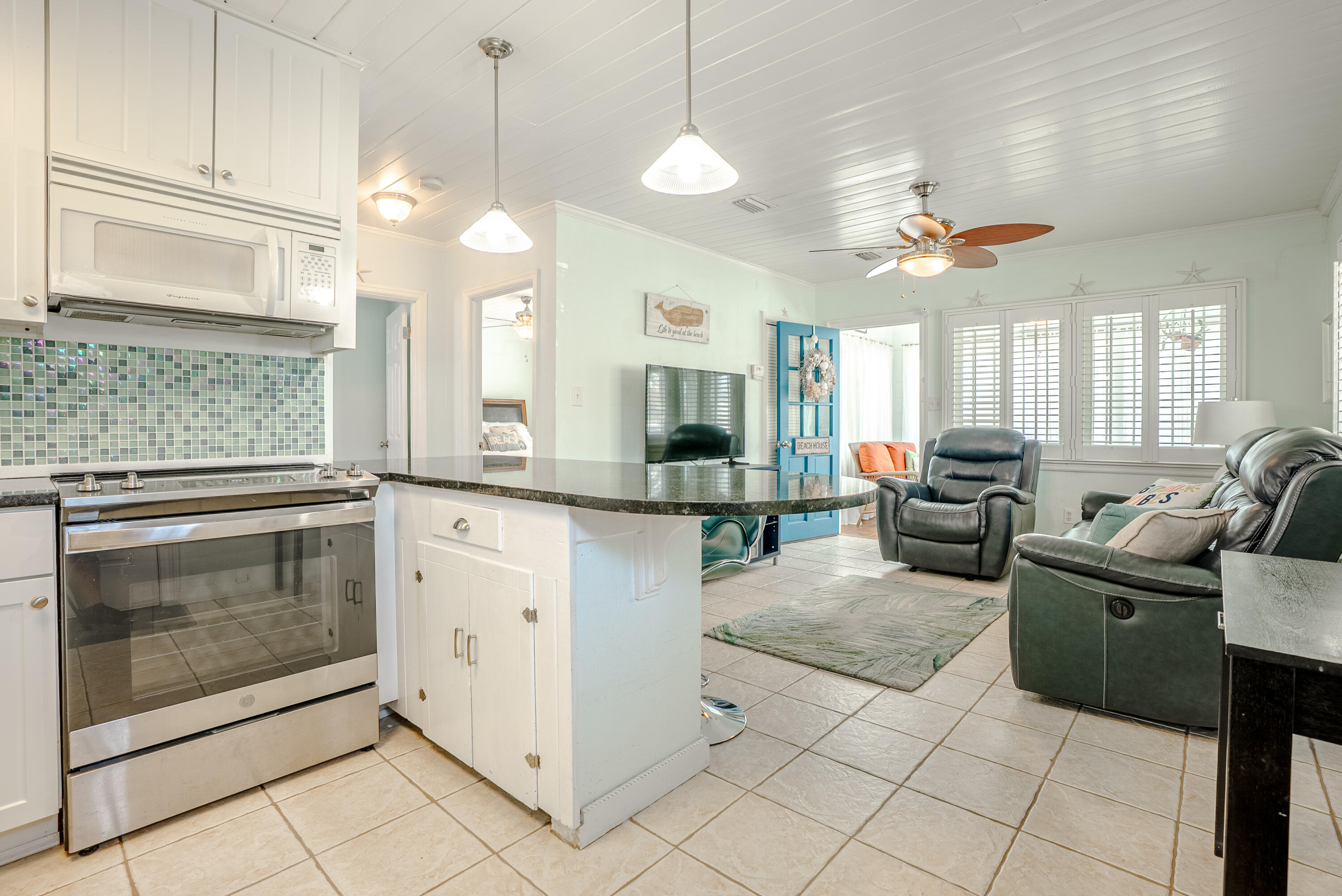 LAGUNA BEACH - Residential