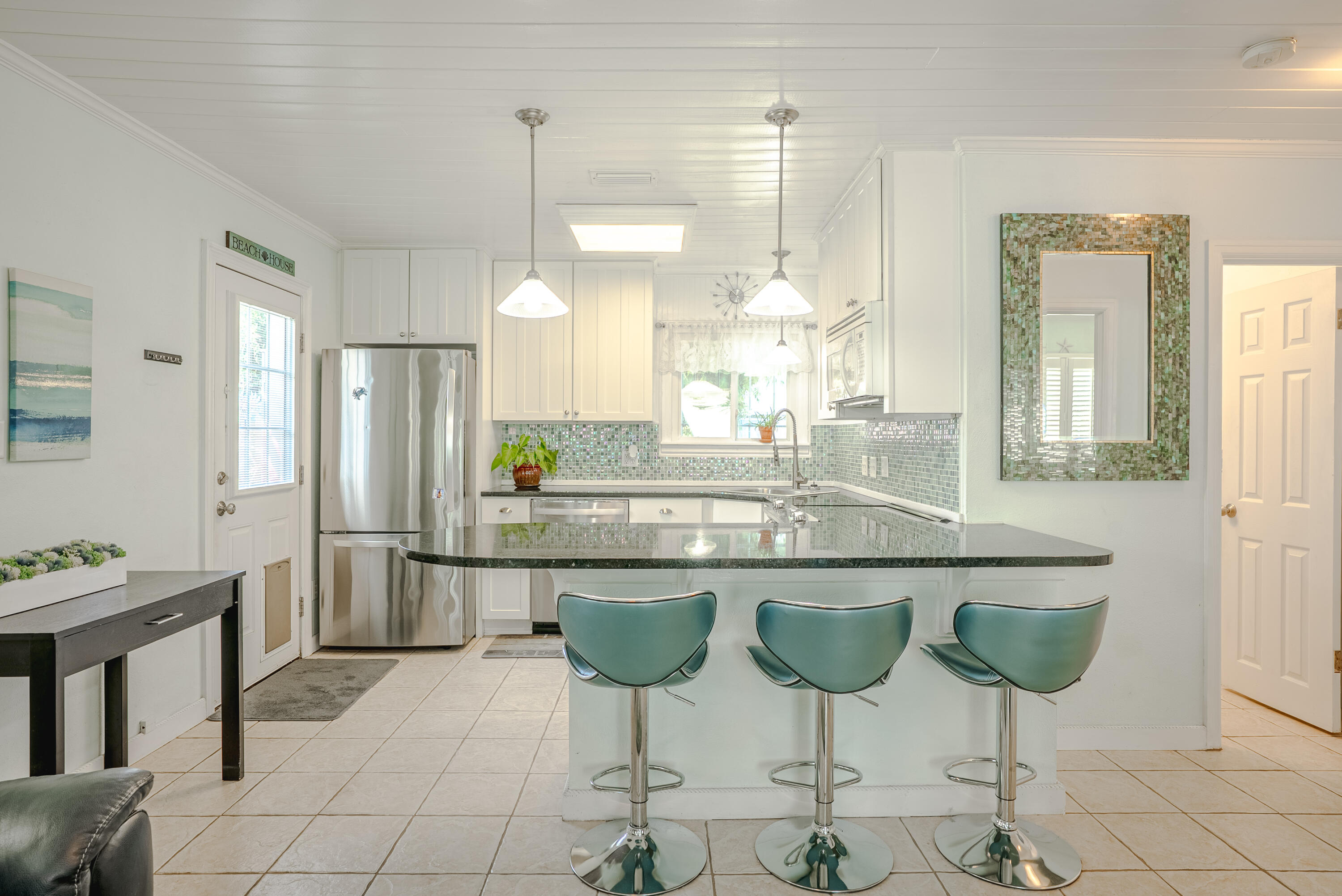 LAGUNA BEACH - Residential