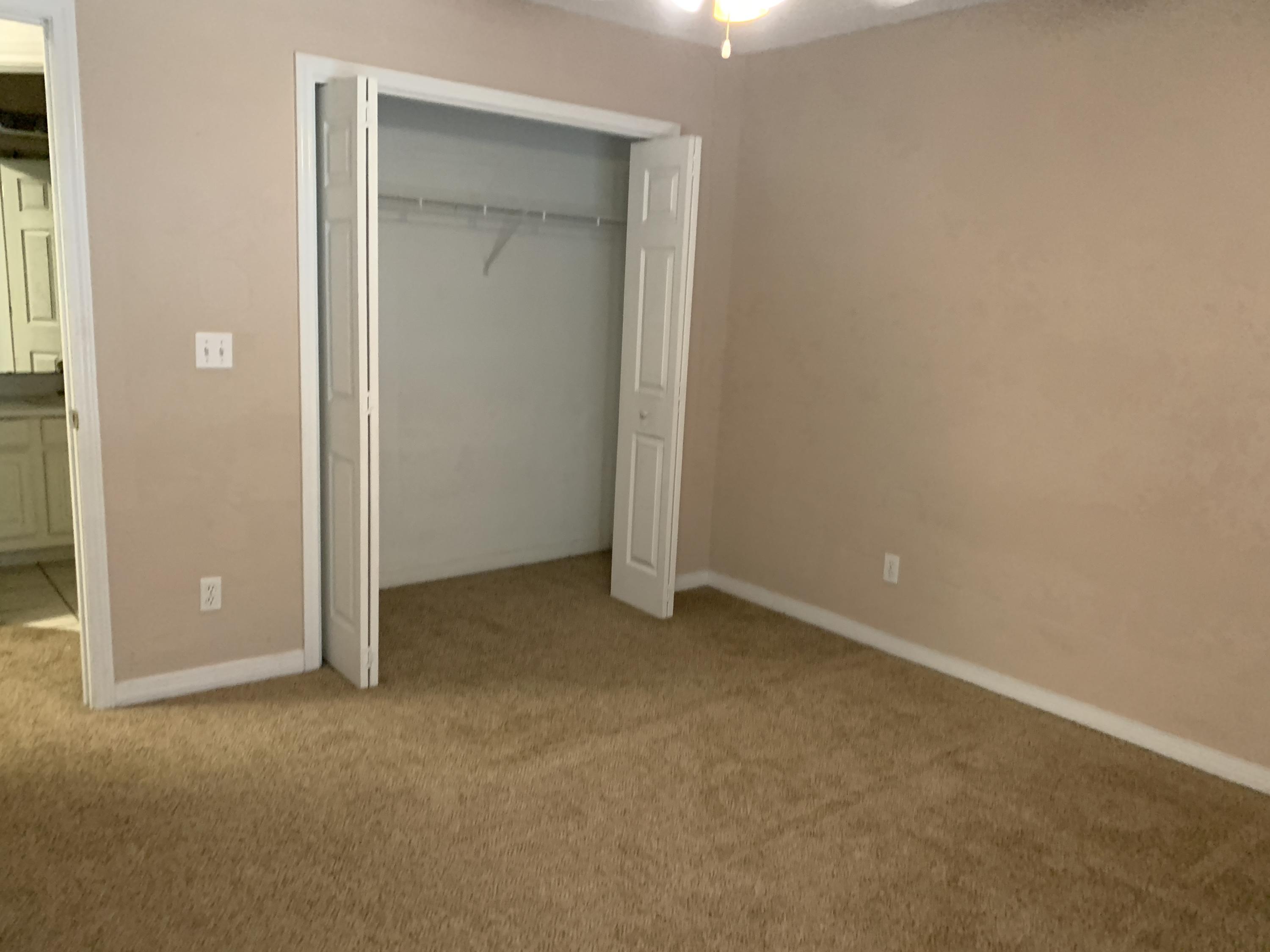 CAMBRIDGE VILLAGE T/H - Residential Lease