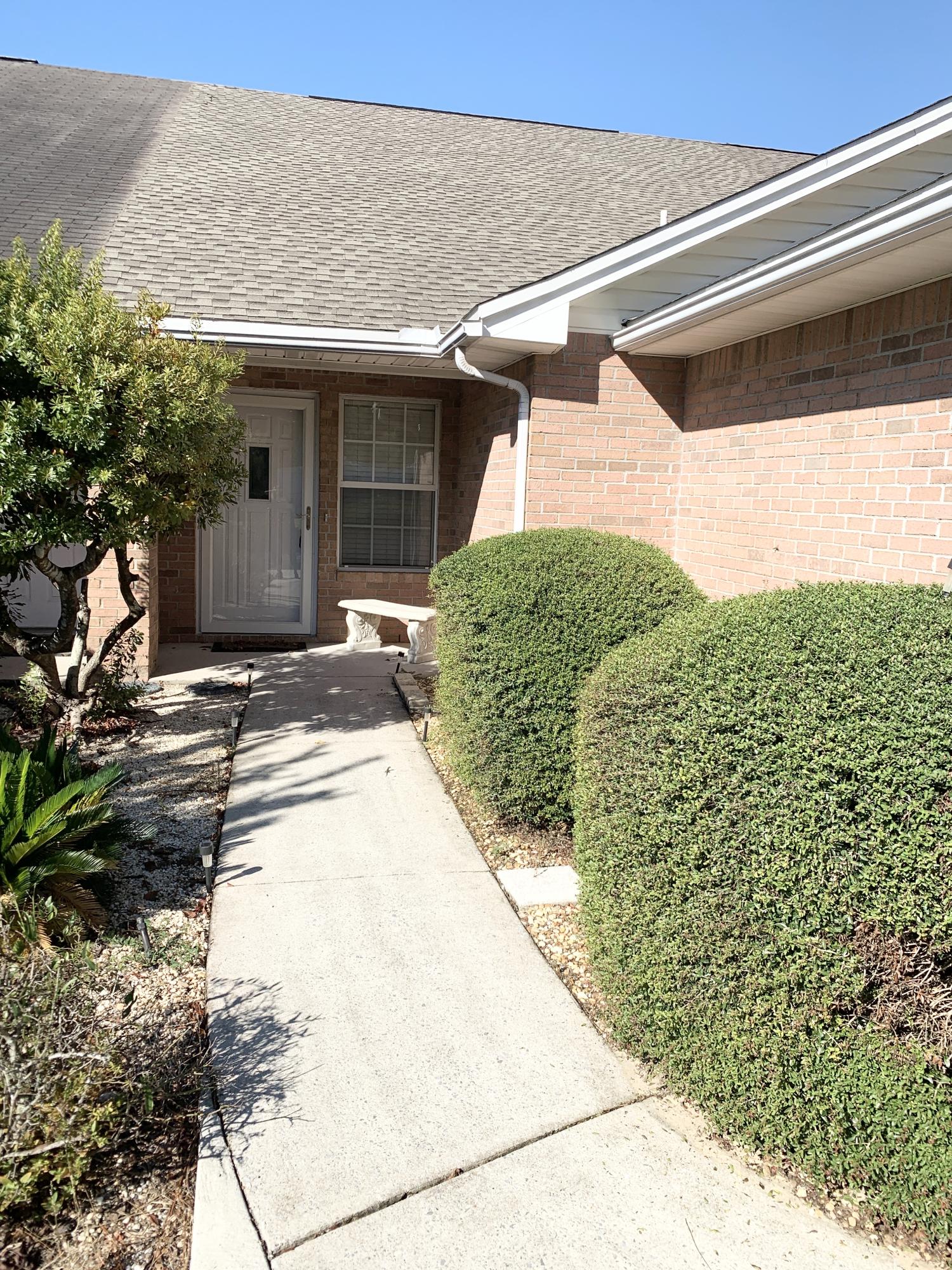 CAMBRIDGE VILLAGE T/H - Residential Lease