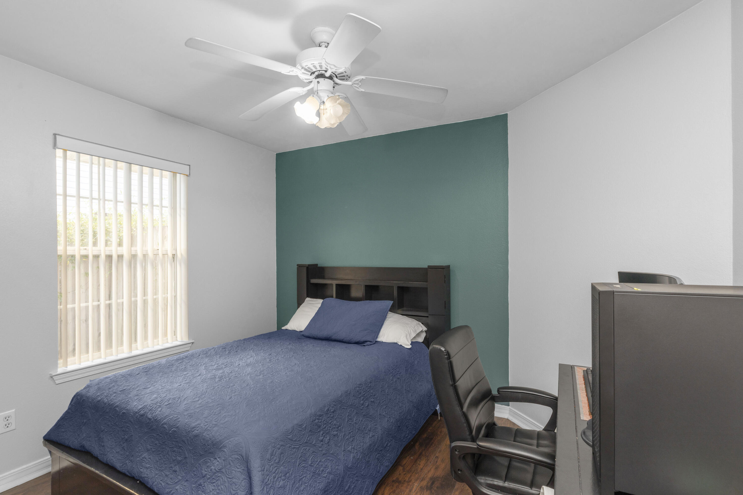 EMERALD VILLAGE S/D - Residential Lease