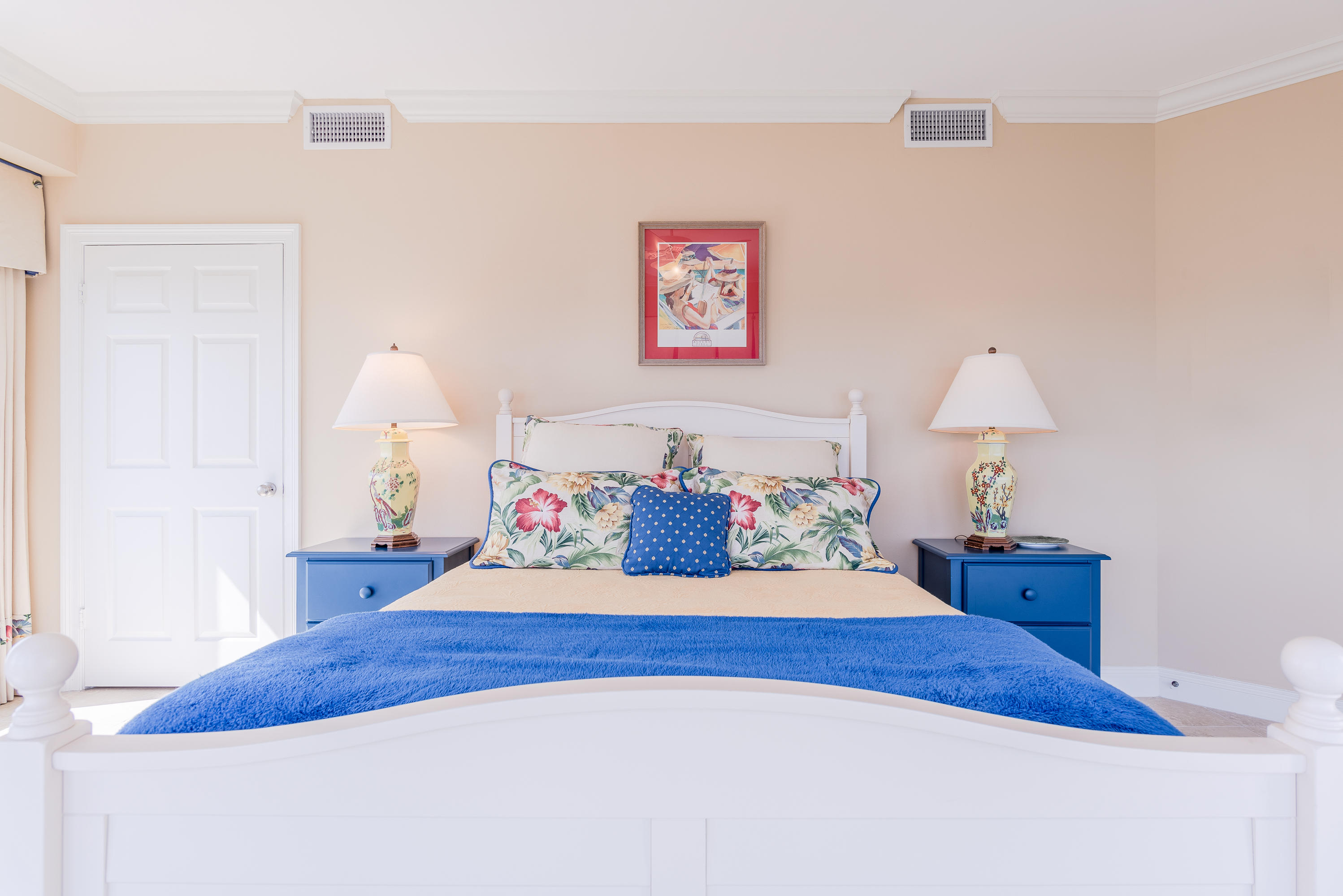 WATERVIEW TOWERS YACHT CLUB - Residential