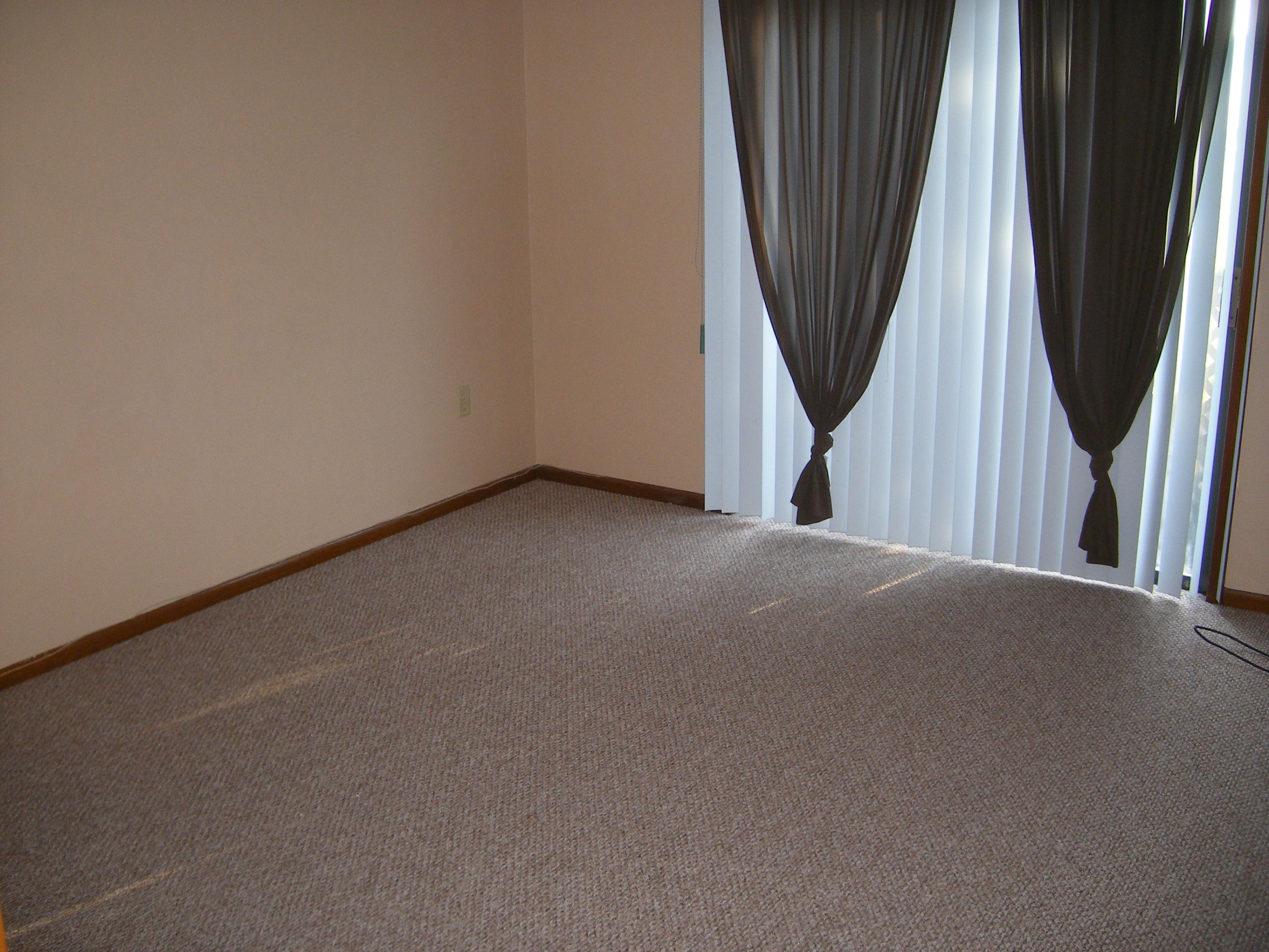 SANDY LAKES ESTATES - Residential Lease