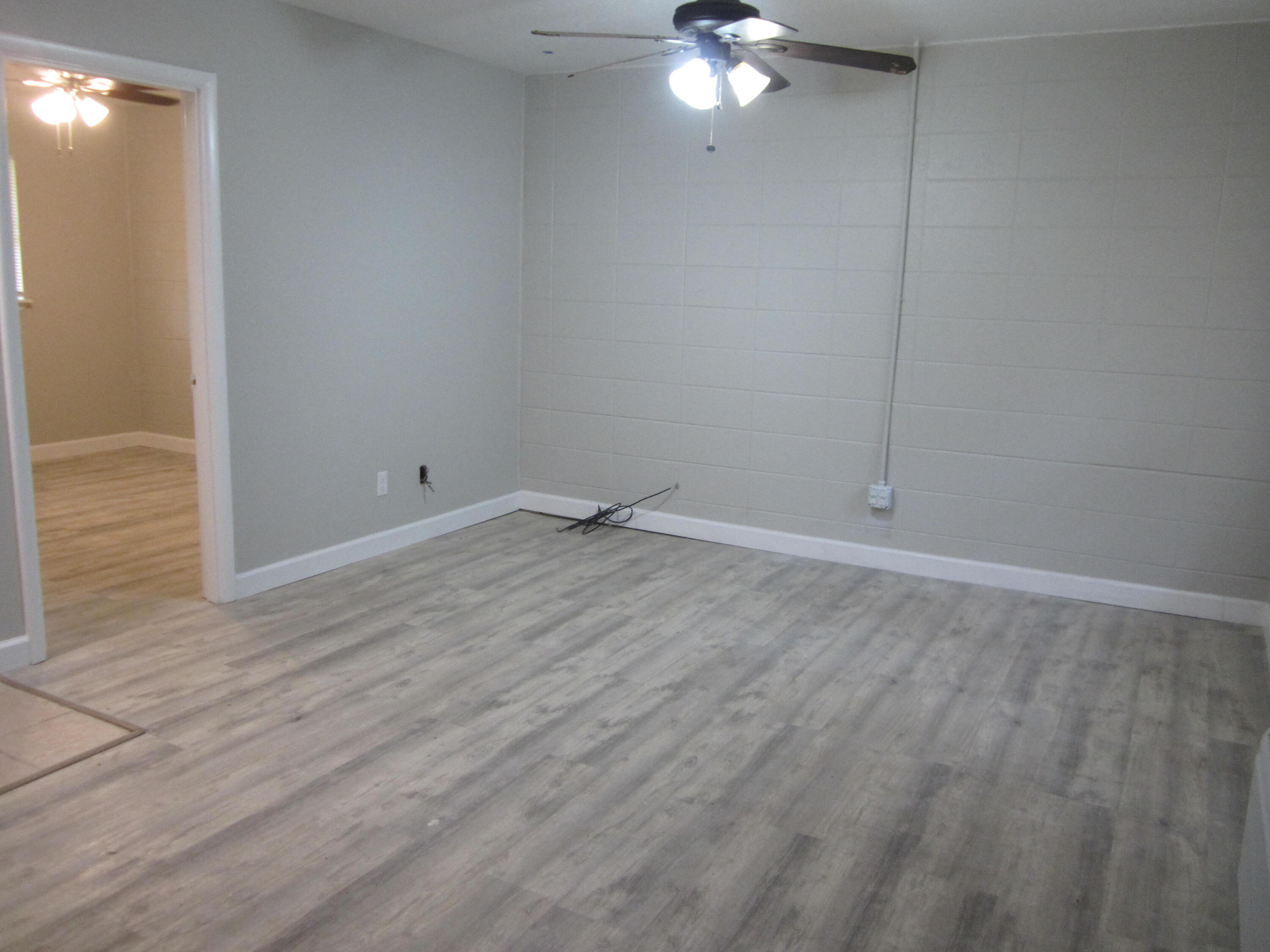 FW SE,EXCL EGLIN PWY (100330.02) - Residential Lease