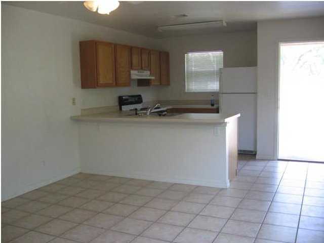 CLASSIC MANOR - Residential Lease