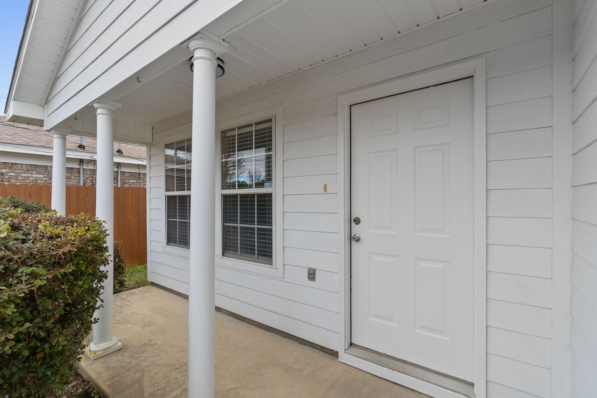 NAVARRE FIRST ADD - Residential