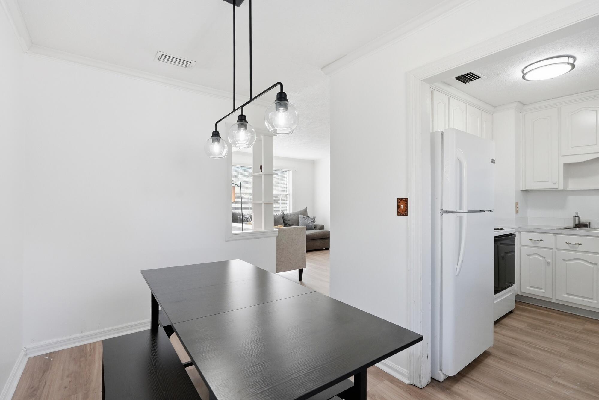 BAYVIEW HEIGHTS - Residential