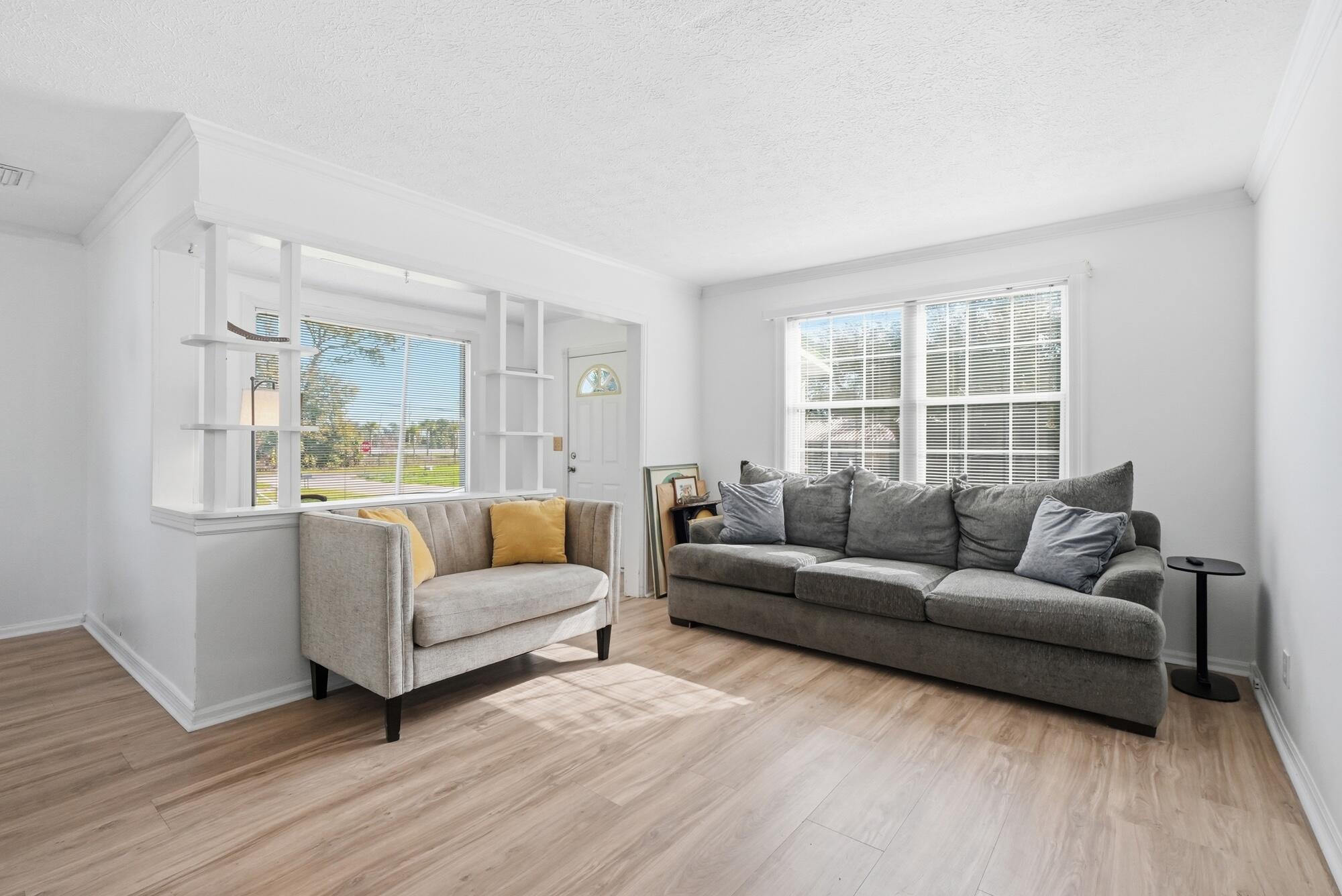 BAYVIEW HEIGHTS - Residential