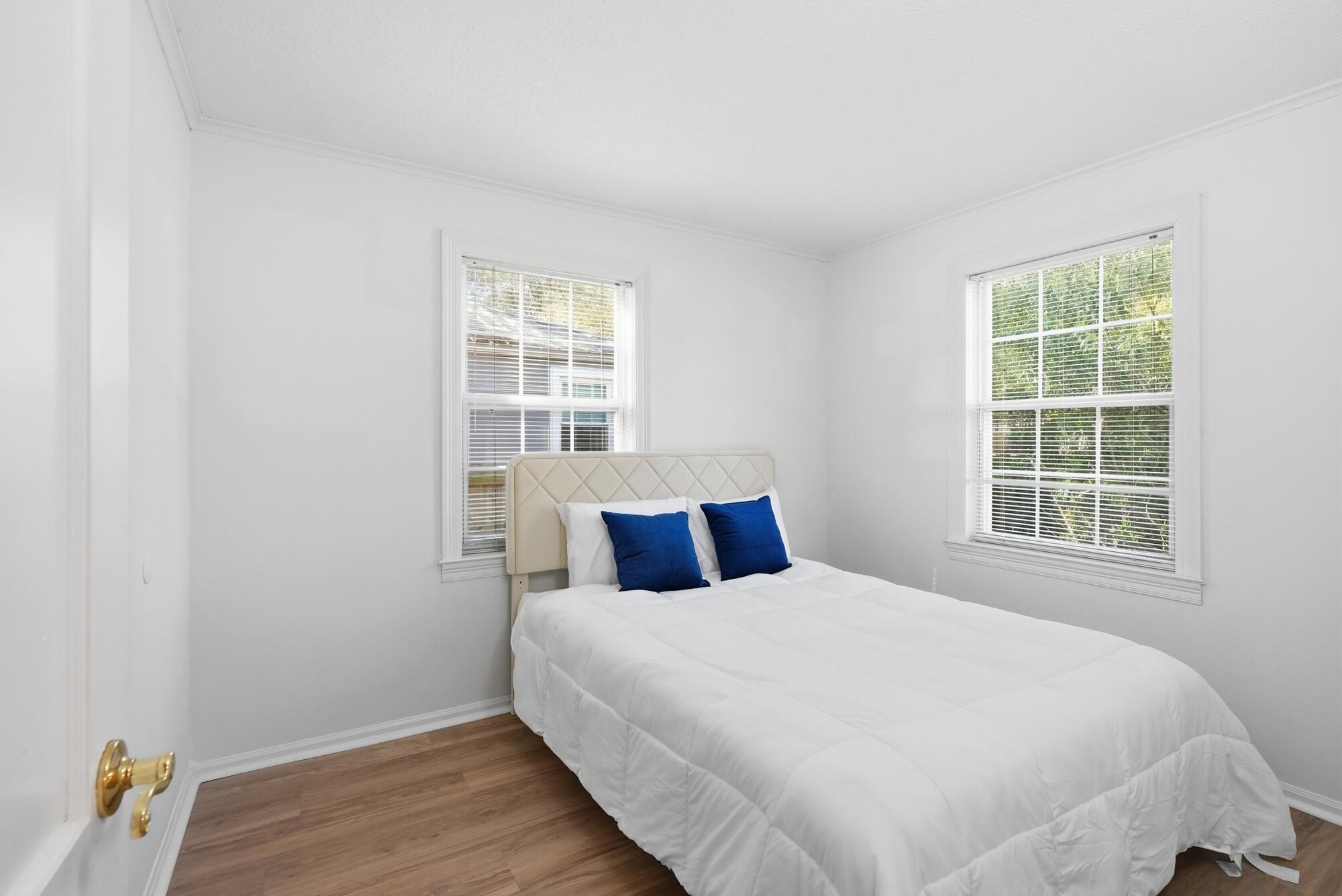 BAYVIEW HEIGHTS - Residential