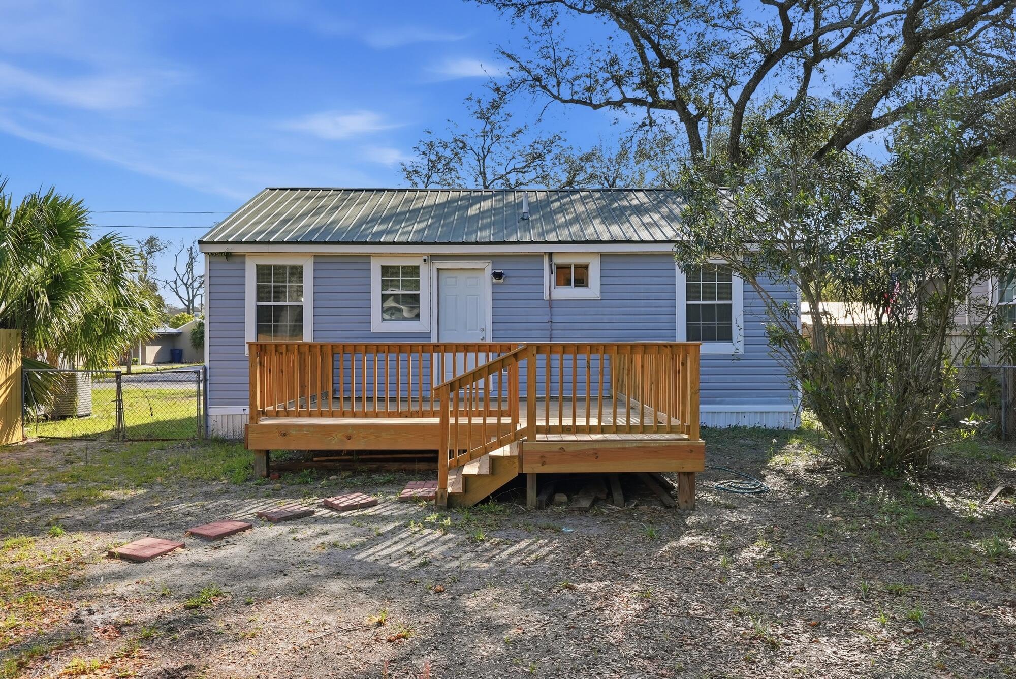BAYVIEW HEIGHTS - Residential