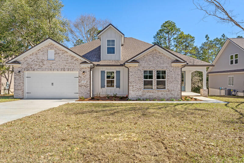WALSH GLEN ESTATES - Residential