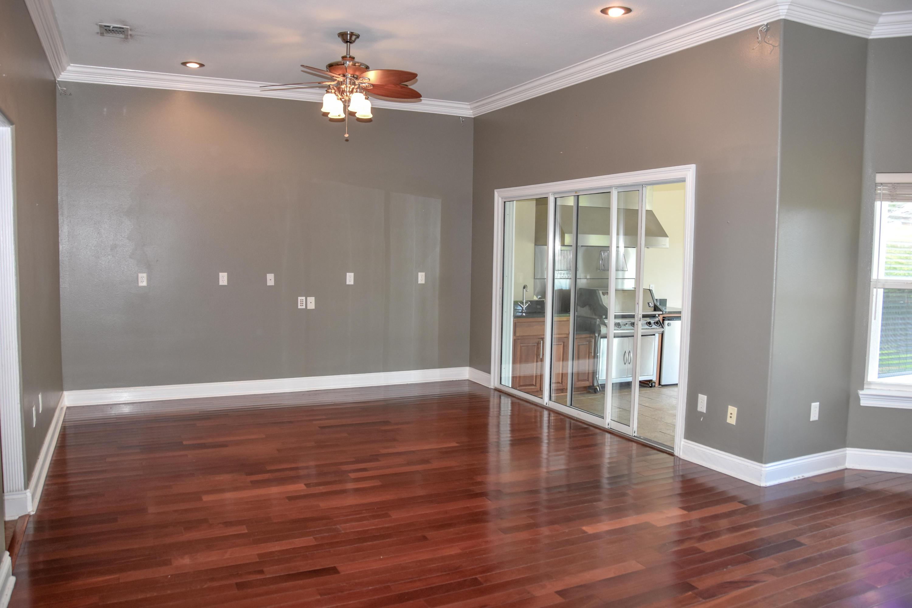 EMERALD LAKES PH 3 - Residential