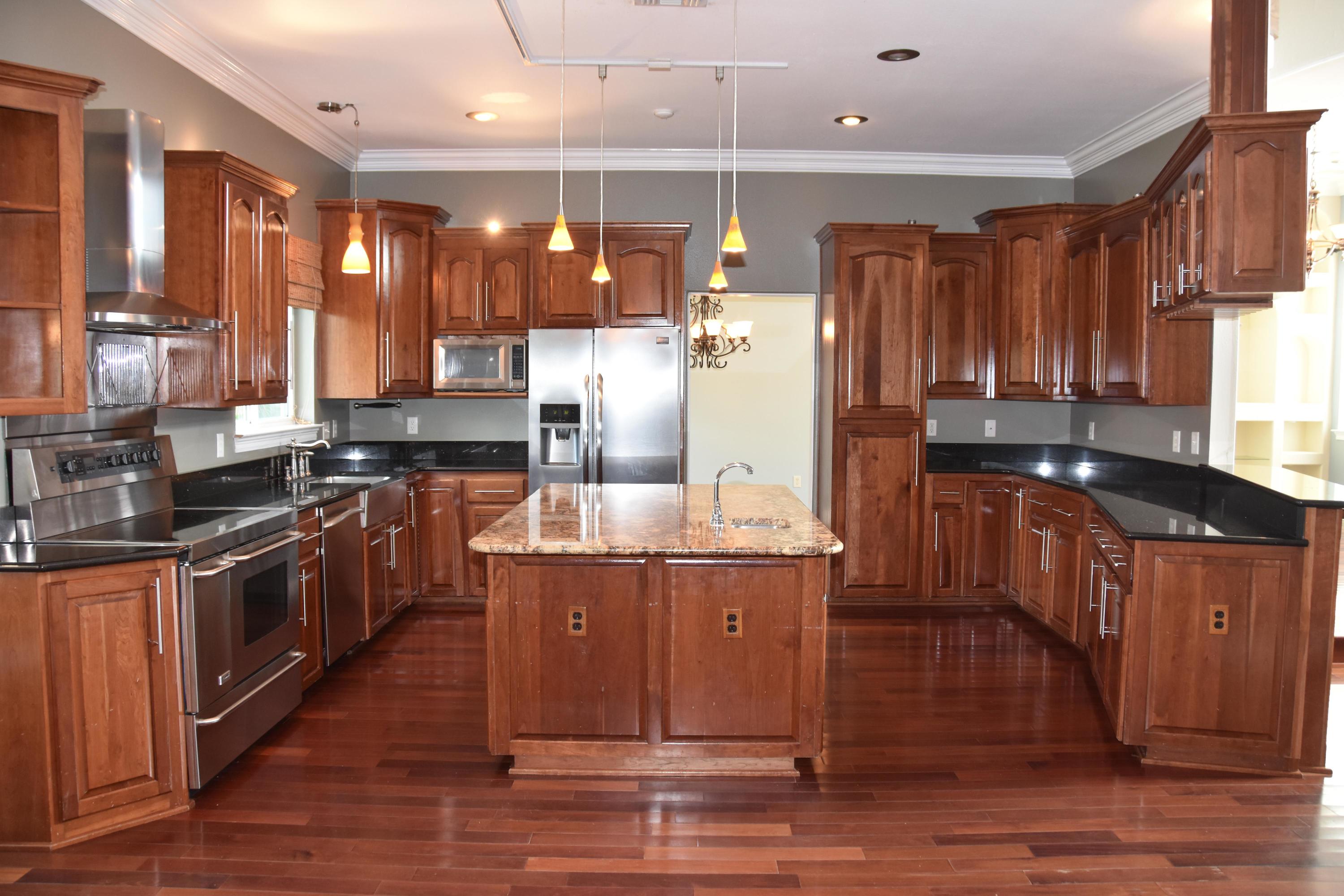 EMERALD LAKES PH 3 - Residential