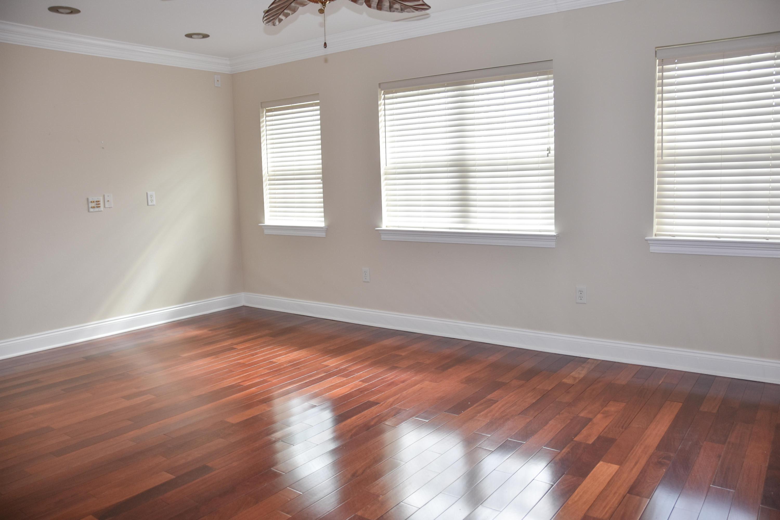 EMERALD LAKES PH 3 - Residential