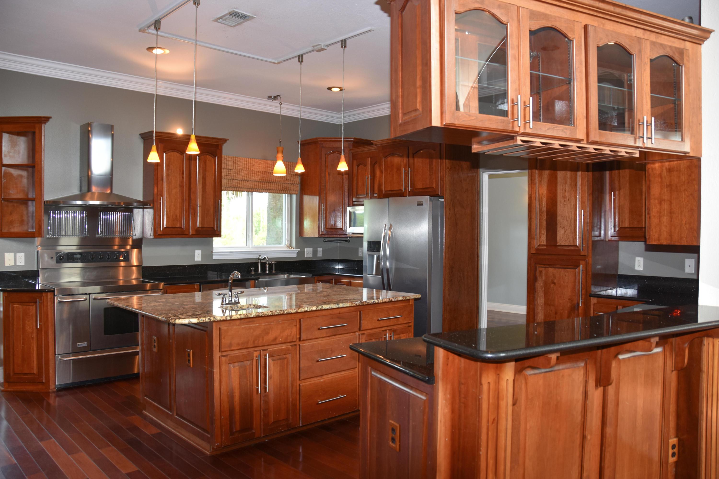 EMERALD LAKES PH 3 - Residential
