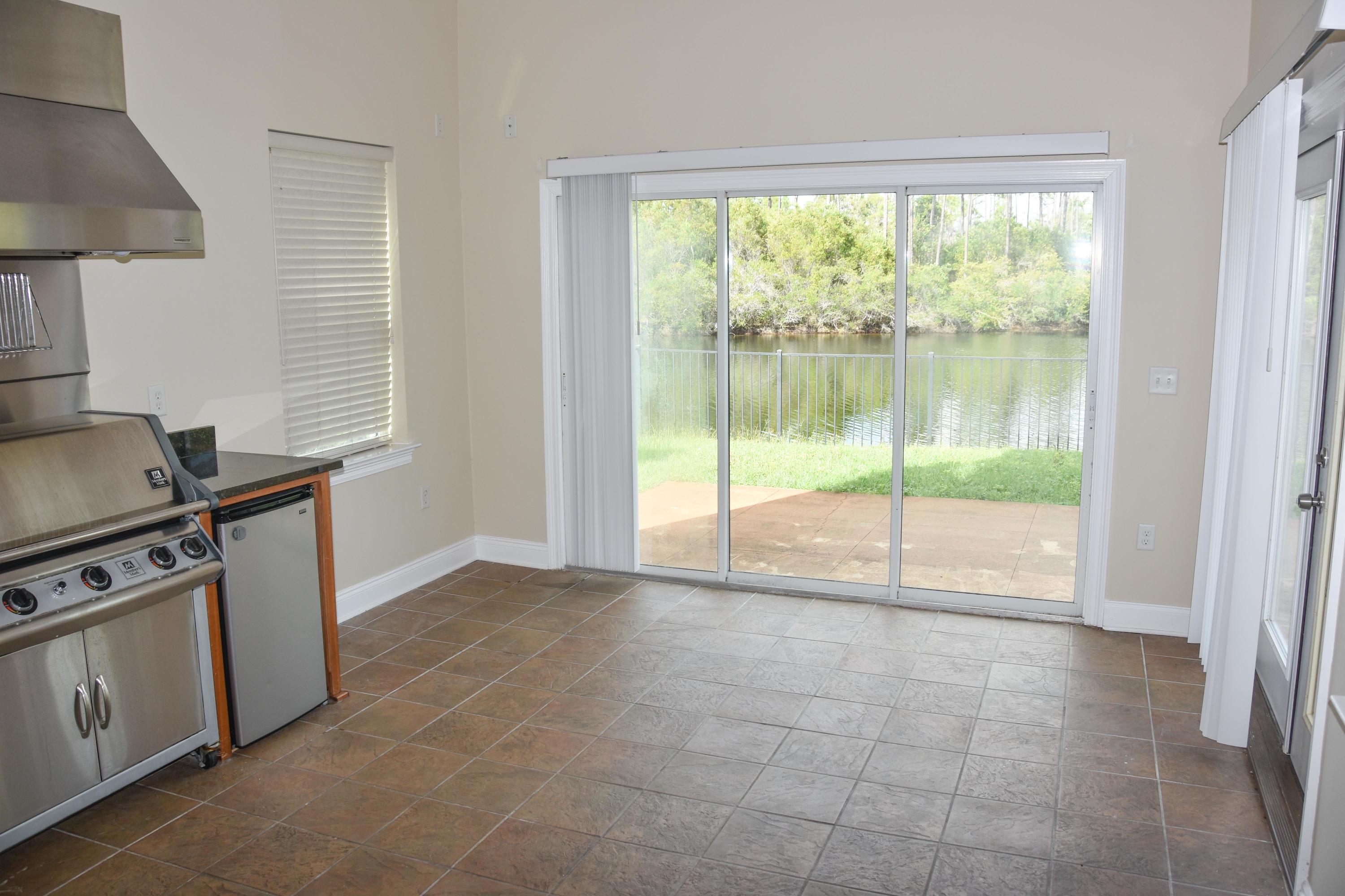EMERALD LAKES PH 3 - Residential