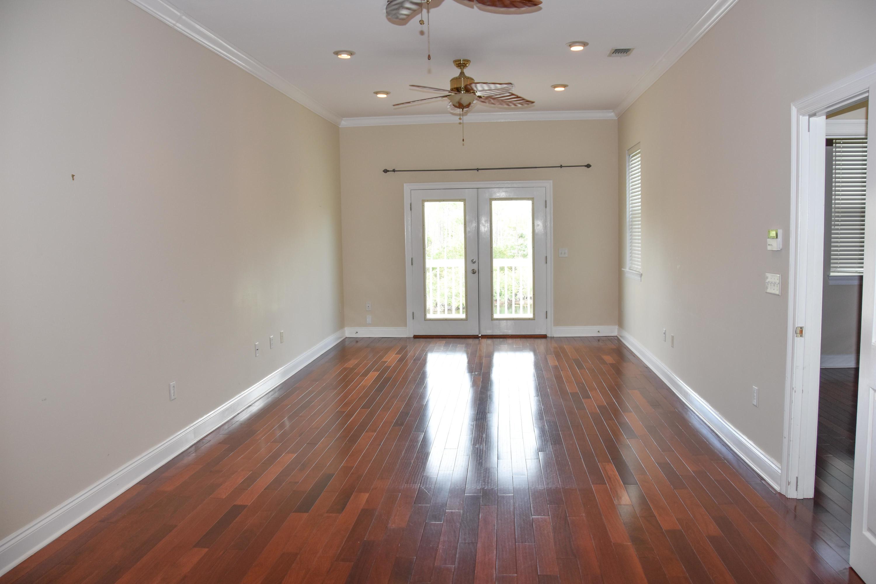 EMERALD LAKES PH 3 - Residential
