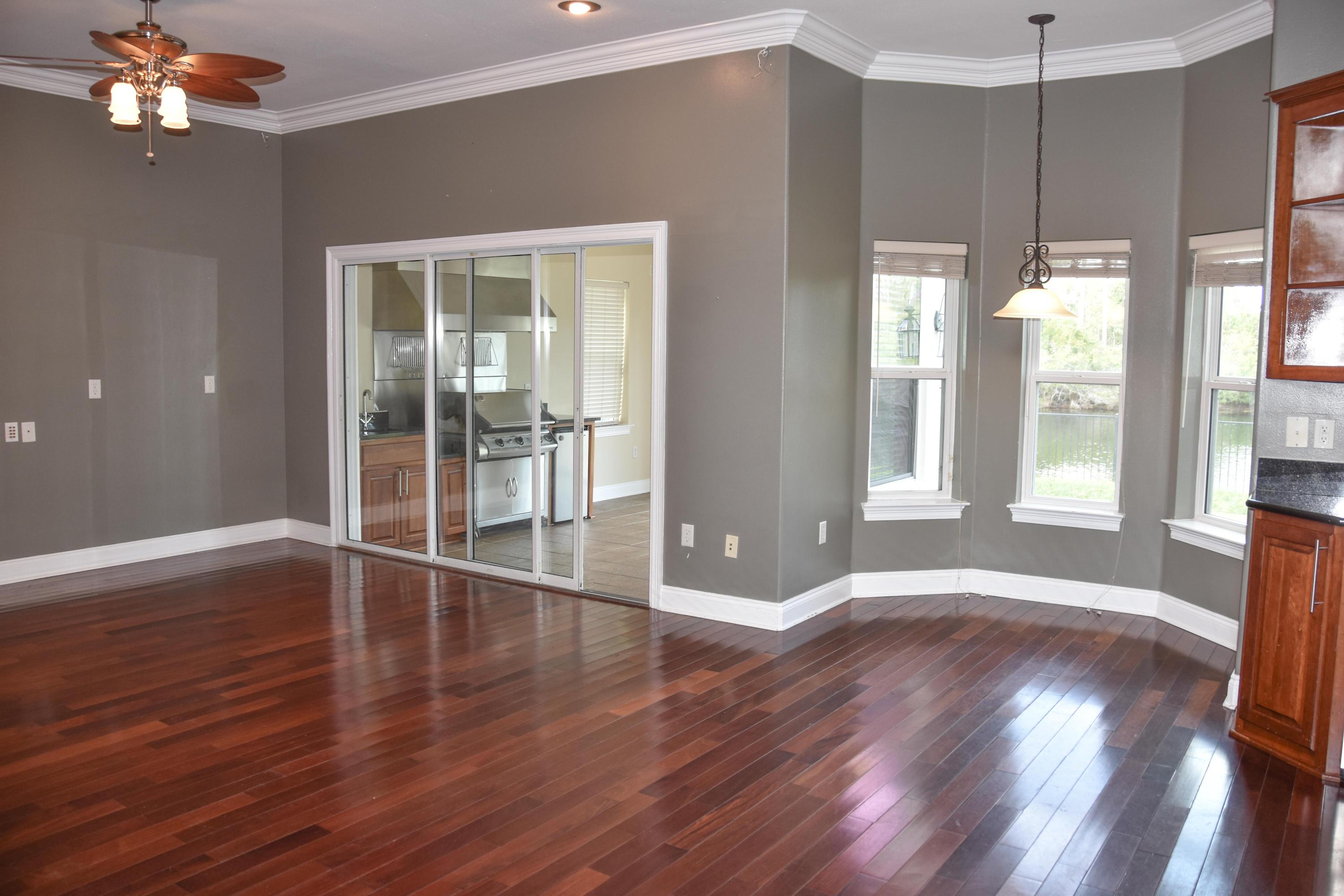 EMERALD LAKES PH 3 - Residential