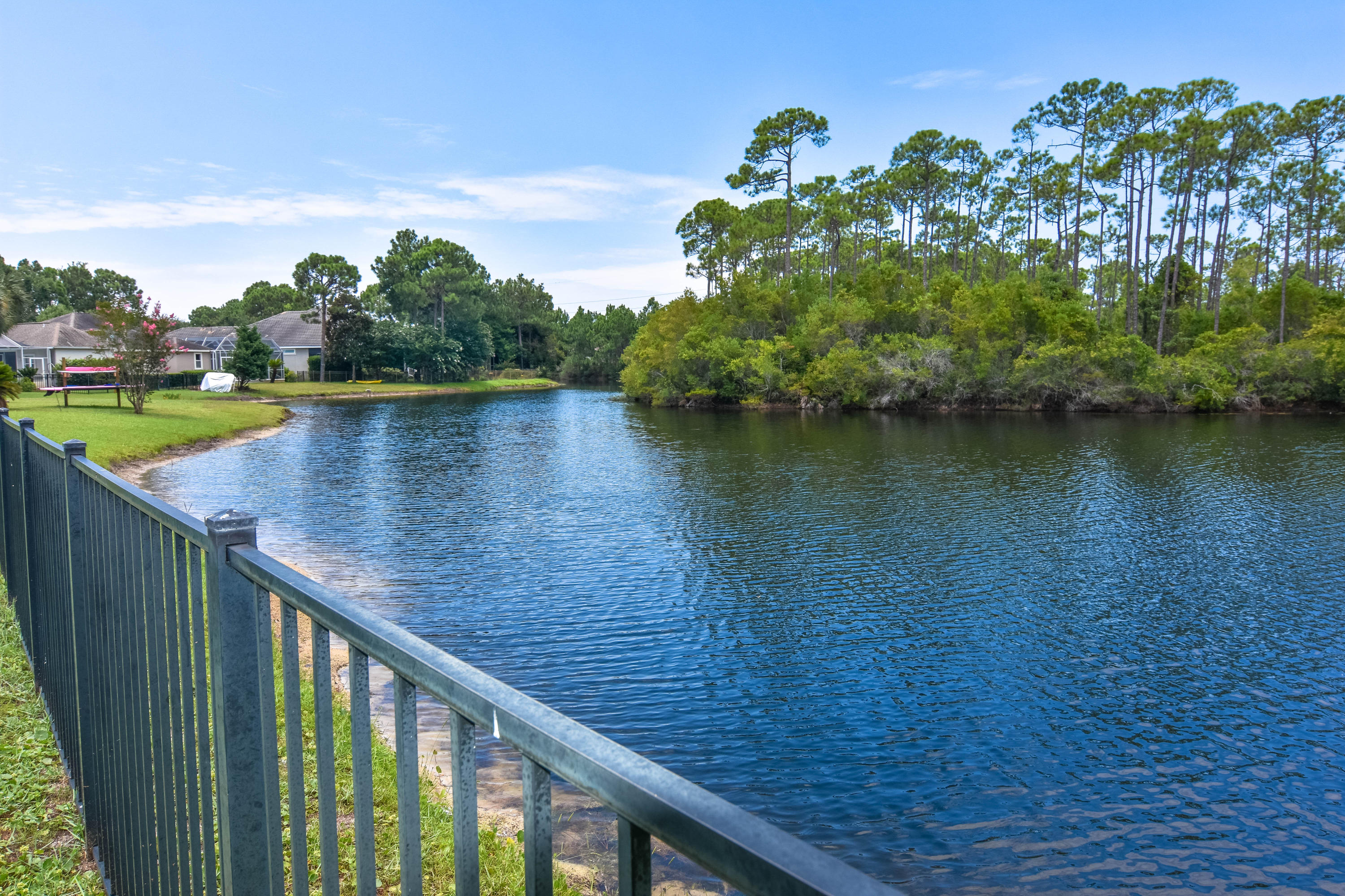EMERALD LAKES PH 3 - Residential