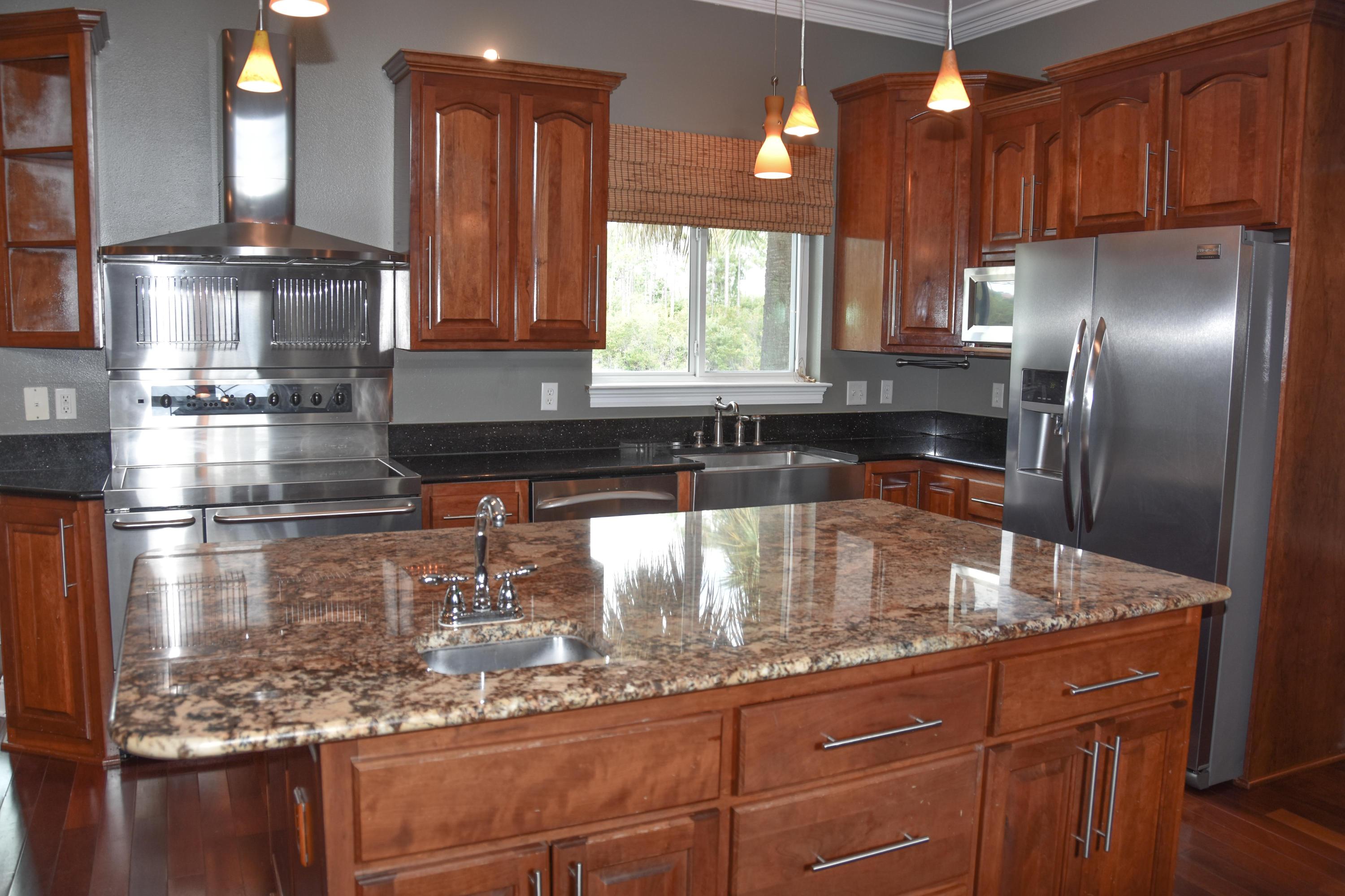 EMERALD LAKES PH 3 - Residential