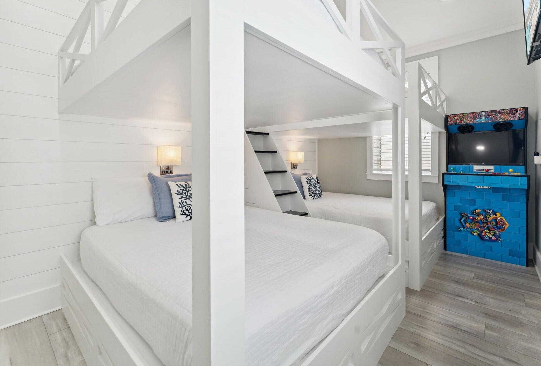 FRANGISTA BEACH 1ST ADDN - Residential