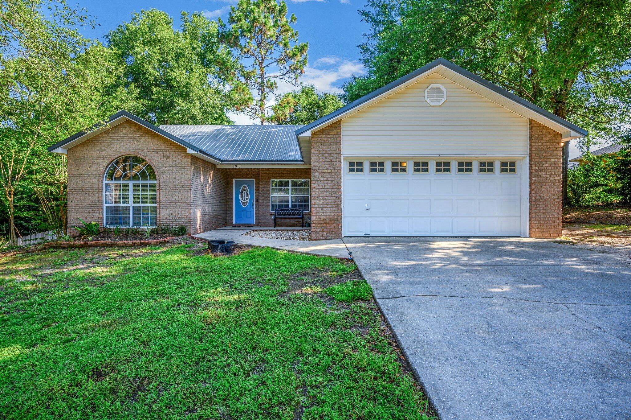 HUNTER WOODS - Residential