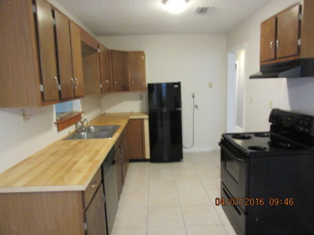 GREEN MEADOWS CONDO - Residential Lease