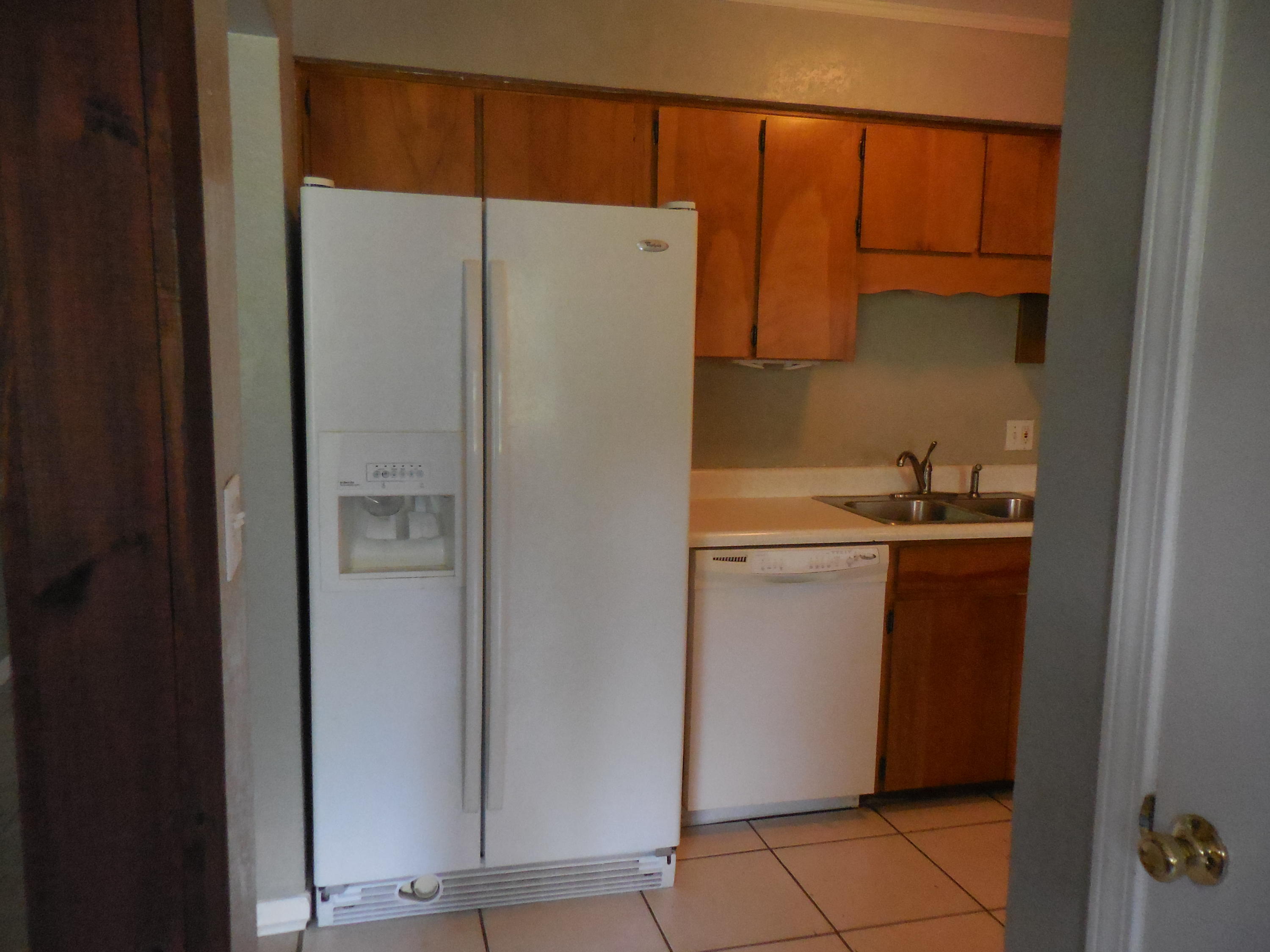 VALP P/C #6 W 25 FT OF LOT 5 ALL OF LOT 6 & E 25 FT OF LOT 7 BLK 51 - Residential Lease